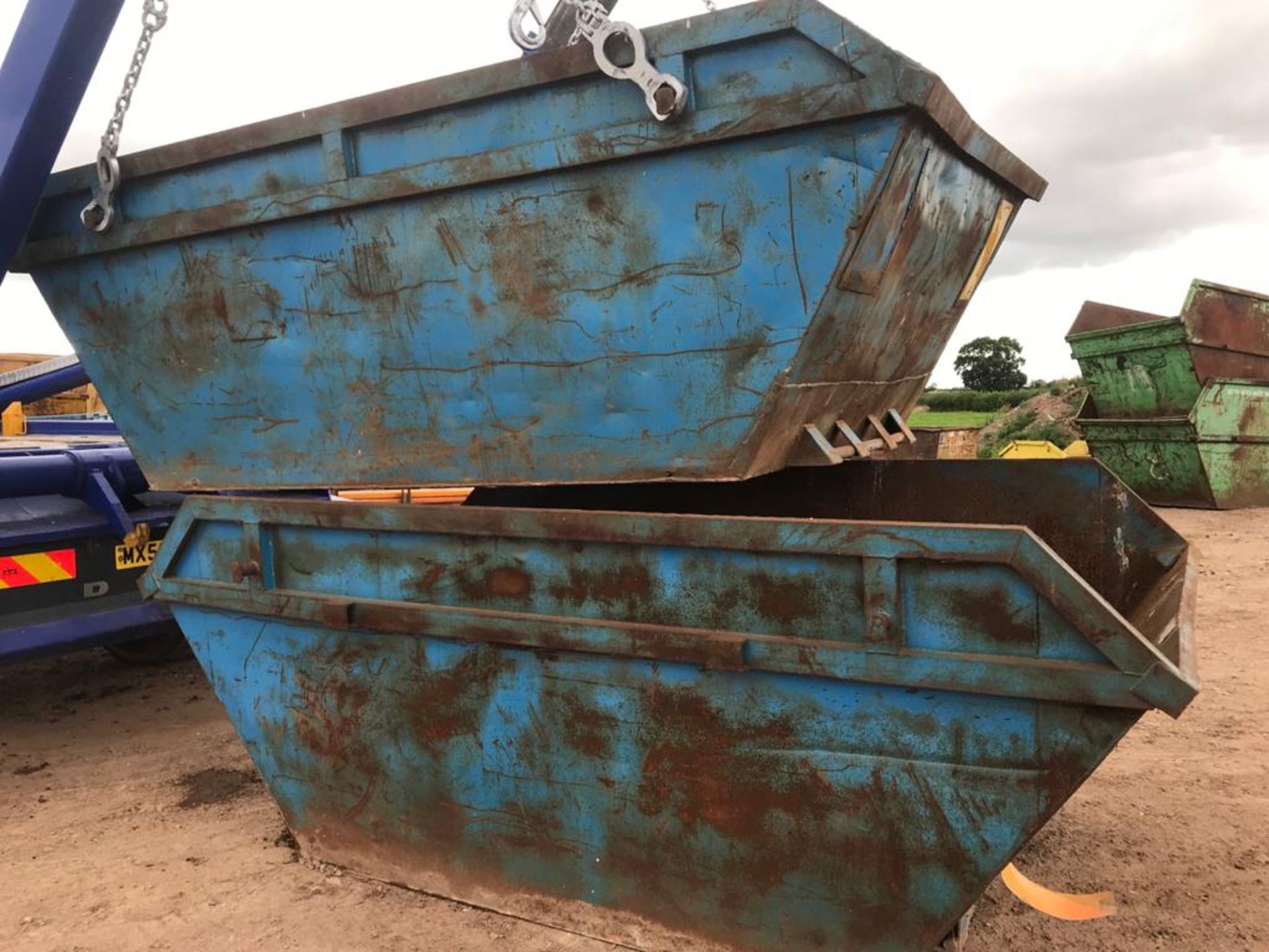 3 x 10 YARD SKIPS, ALL HAVE GOOD FLOORS AND IN SERVICEABLE CONDITION *NO VAT* - Image 3 of 4