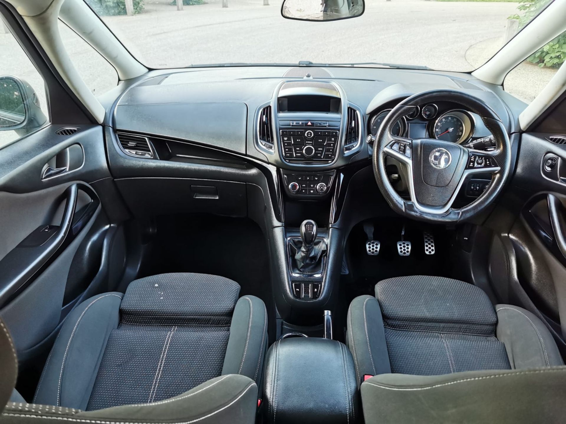 2014 VAUXHALL ZAFIRA TOURER SRI CDTI BLACK 7 SEATS MPV, 2.0 DIESEL ENGINE, MANUAL *NO VAT* - Image 21 of 22