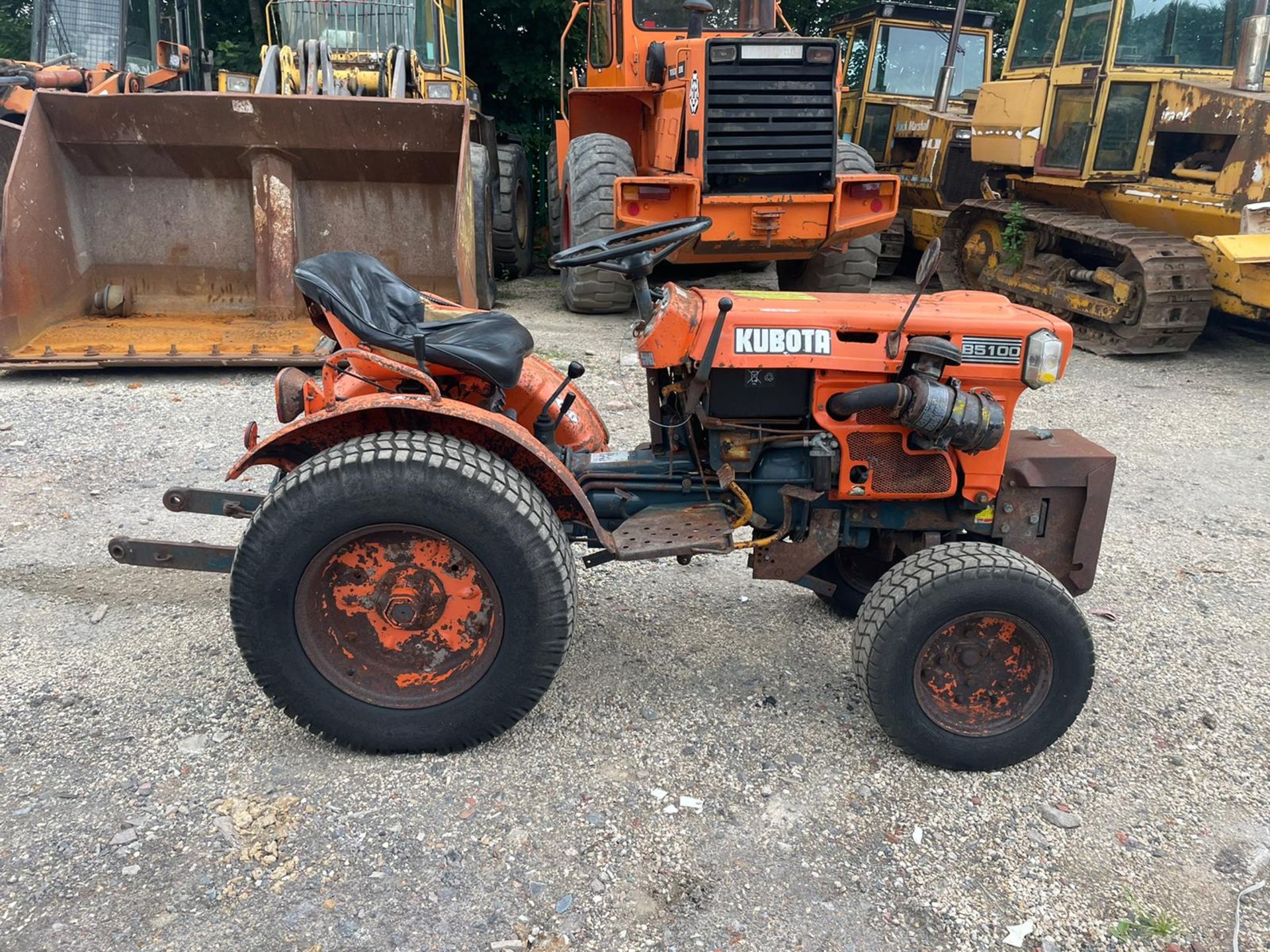 KUBOTA B5100 COMPACT TRACTOR WITH UNDERSLUNG MOWER, RUNS, DRIVES AND WORKS *PLUS VAT* - Image 6 of 12