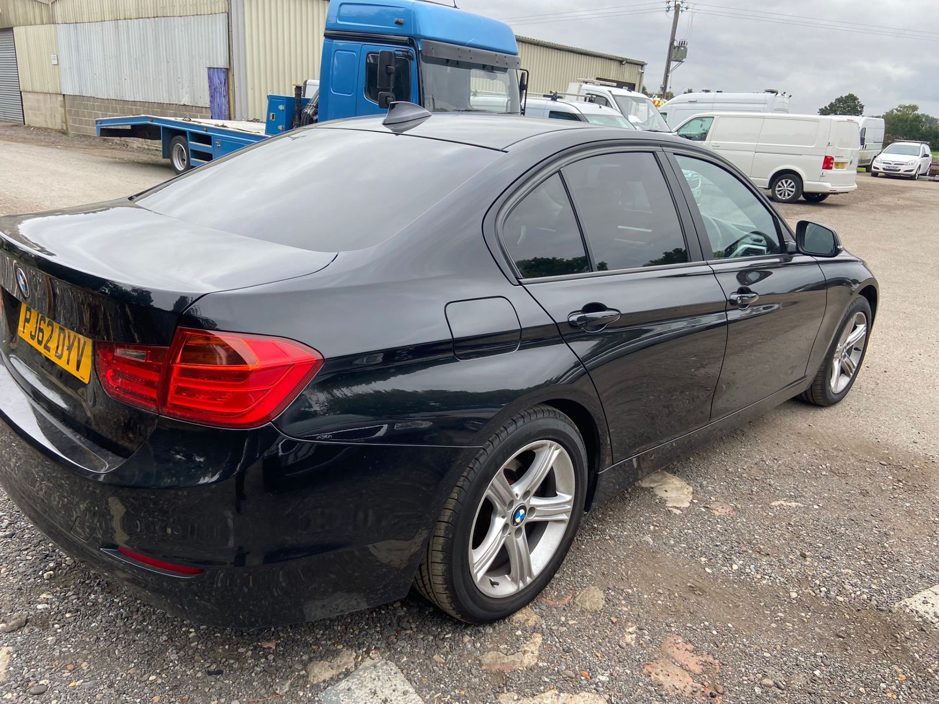 2012/62 BMW 318D SE BLACK SALOON, 109K MILES, 2.0 DIESLE ENGINE, 6 SPEED MANUAL *NO VAT* - Image 8 of 13