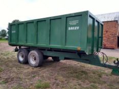 BAILEY TRAILER 11 TON GRAIN TRAILER, MANUAL BACK DOOR WITH GRAINSHOOT, NEW BRAKES AND LED LIGHTS