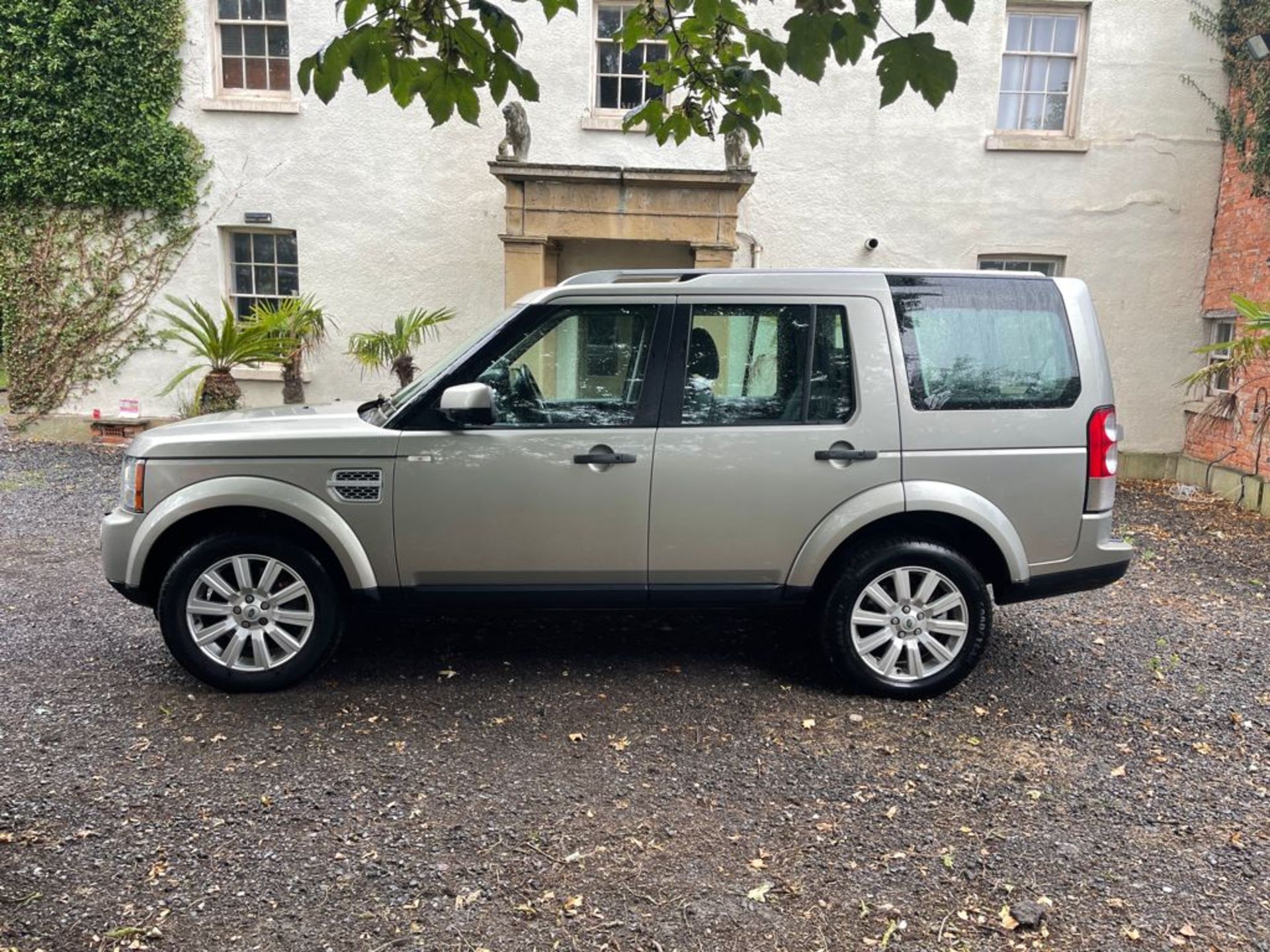 2012/12 REG LAND ROVER DISCOVERY HSE SDV6 AUTO 3.0 DIESEL *NO VAT* - Image 3 of 23