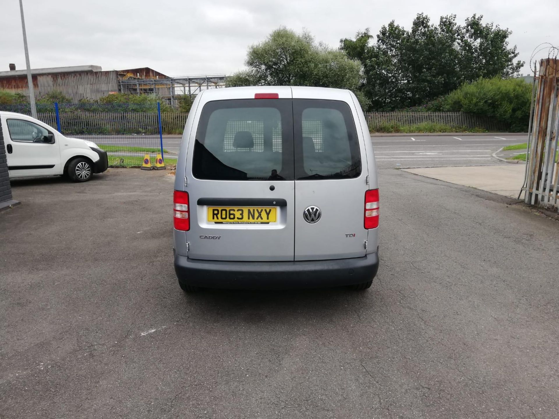 2013/63 VOLKSWAGEN CADDY C20 STARTLINE TDI SILVER PANEL VAN, 1.6 DIESEL, 100K MILES *PLUS VAT* - Image 6 of 11