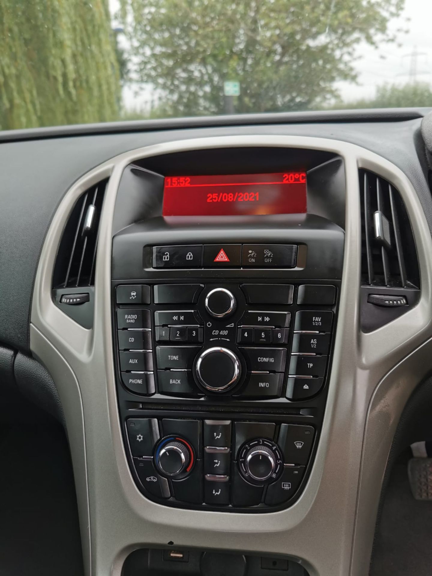 2013 VAUXHALL ASTRA ENERGY CDTI RED HATCHBACK, 1.7 DIESEL, SHOWING 2 PREVIOUS KEEPERS - Image 16 of 18