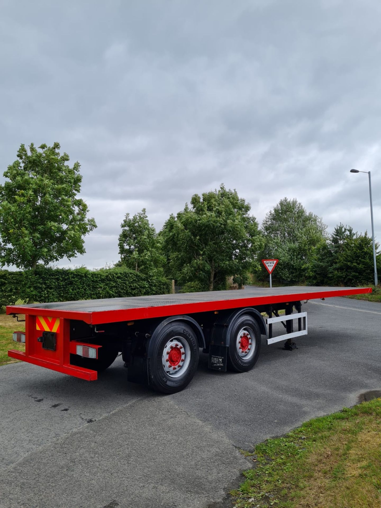 2008 32ft FLAT TRAILER, REAR STEERING AXLE, LED LIGHTS, POST SOCKETS, 20ft TWIST LOCKS *PLUS VAT*