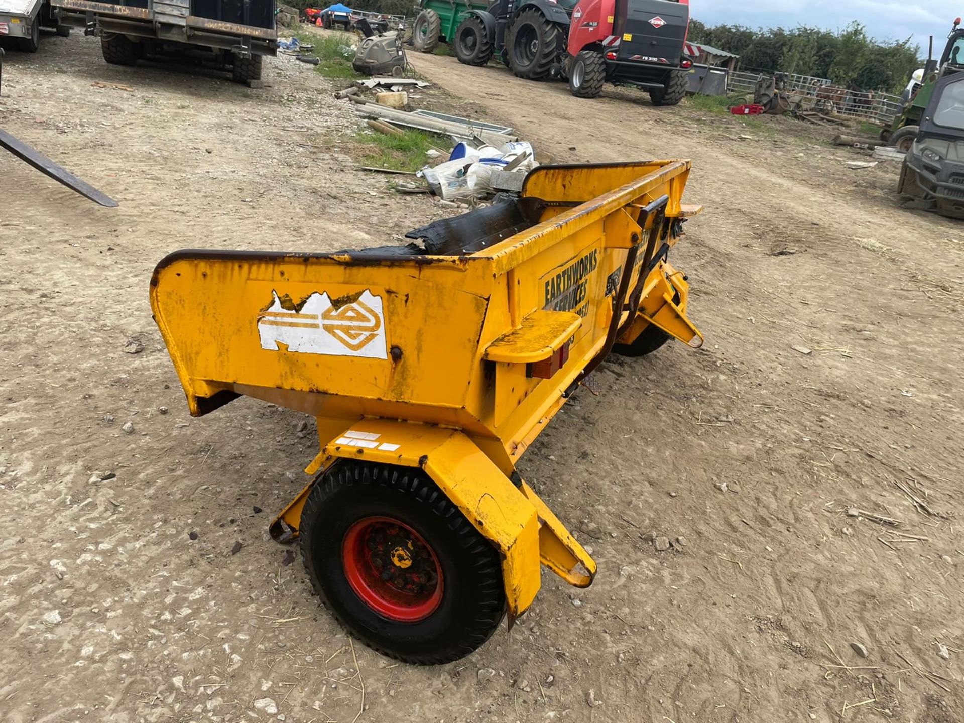 BUNCE EPOKE TMK10L-1 SINGLE AXLE GRITTER TRAILER *PLUS VAT* - Image 3 of 6