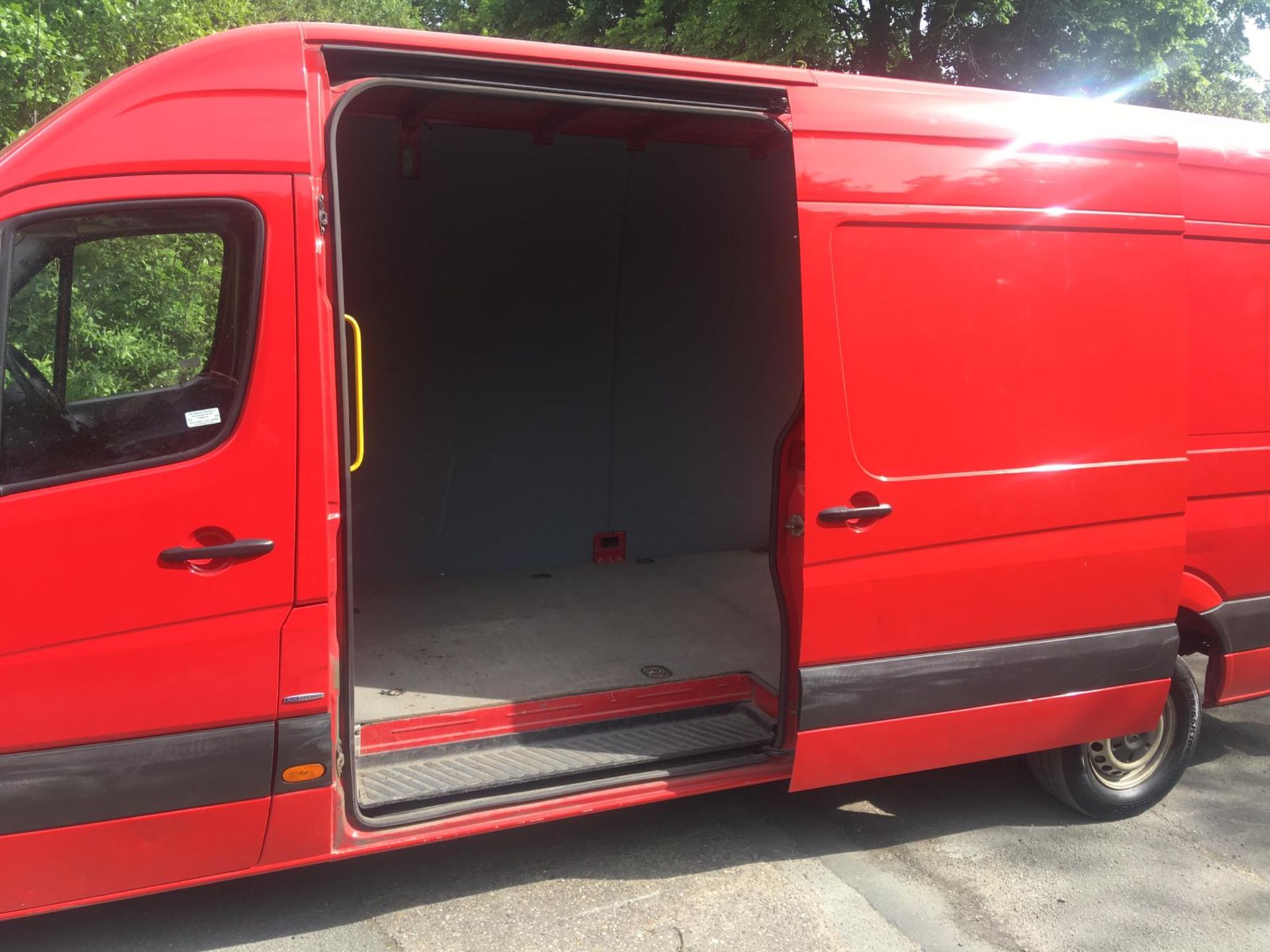 2013 MERCEDES-BENZ SPRINTER 310 CDI RED PANEL VAN, 2143cc DIESEL ENGINE, BLUE EFFICIENCY *NO VAT* - Image 5 of 27