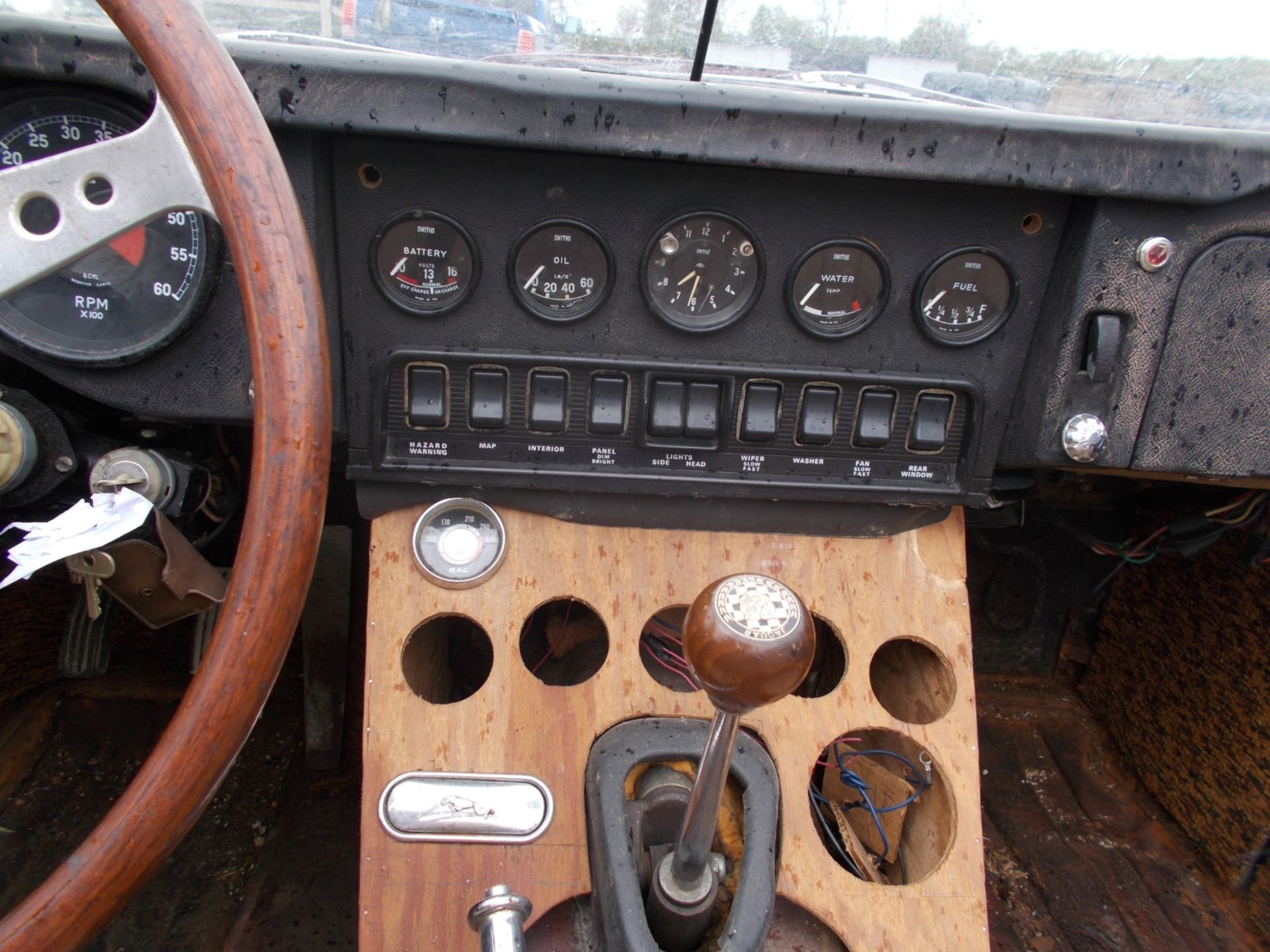 1969 (G) JAGUAR E TYPE SERIES 2 4.2 ROADSTER, 4 SPEED MANUAL, LEFT HAND DRIVE *NO VAT* - Image 14 of 43