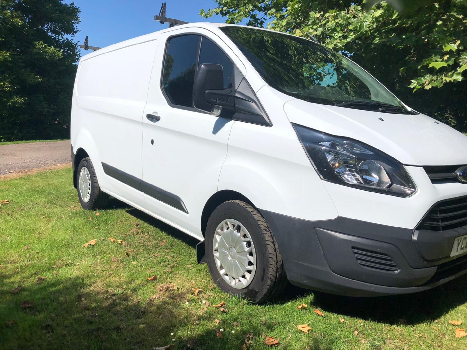 2015 FORD TRANSIT CUSTOM 270 ECO-TECH WHITE PANEL VAN, 2.2 DIESEL ENGINE, 112,379 MILES *PLUS VAT*