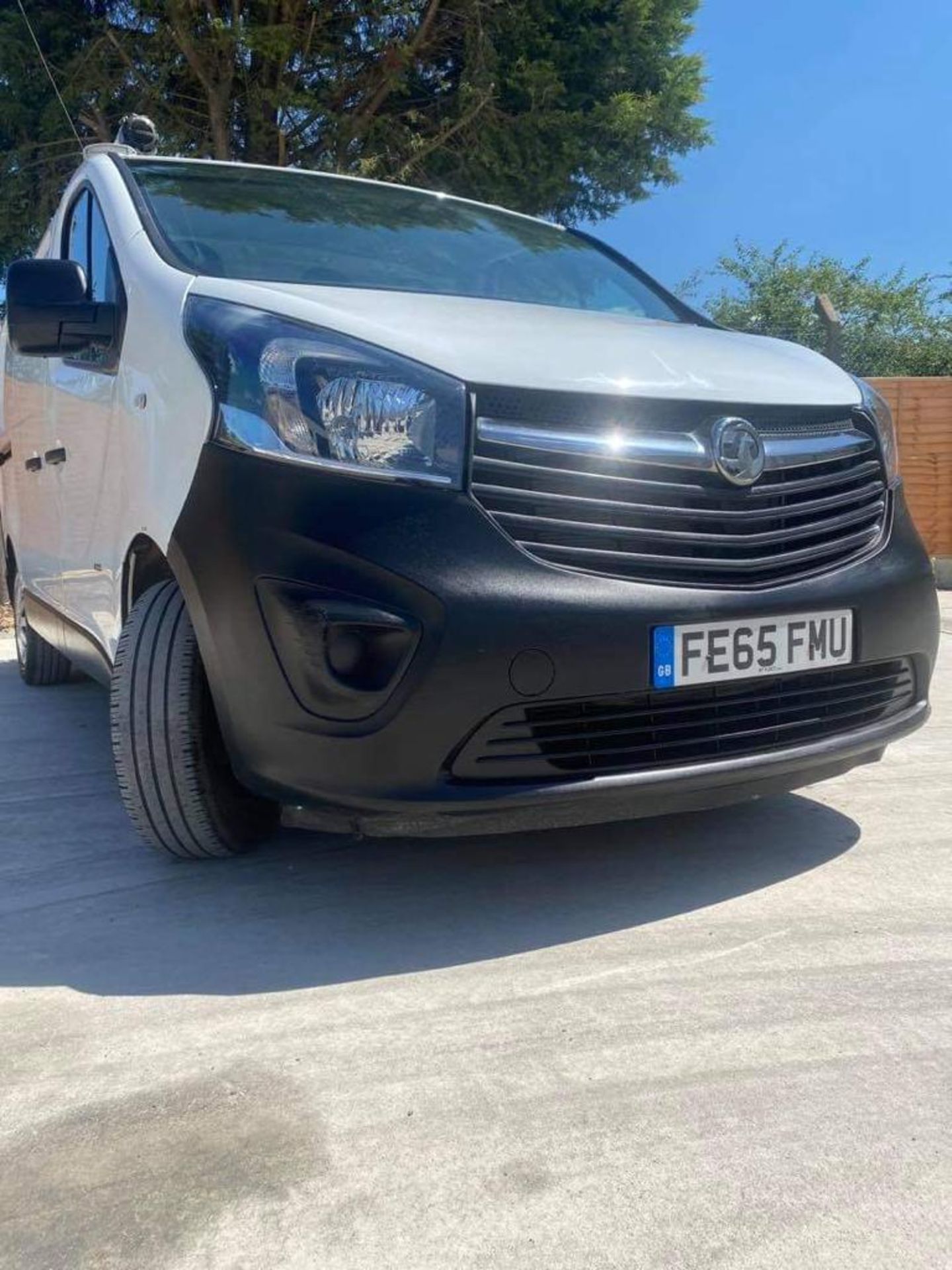 2015 VAUXHALL VIVARO 2900 CDTI ECOFLEX WHITE PANEL VAN, 1.6 DIESEL, 82K MILES WITH FSH *PLUS VAT*