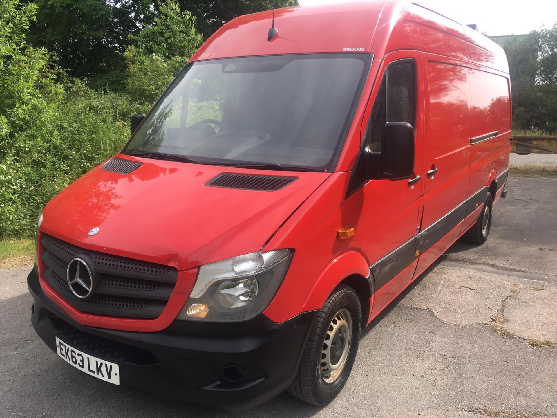 2013 MERCEDES-BENZ SPRINTER 310 CDI RED PANEL VAN, 2143cc DIESEL ENGINE, BLUE EFFICIENCY *NO VAT* - Image 3 of 27