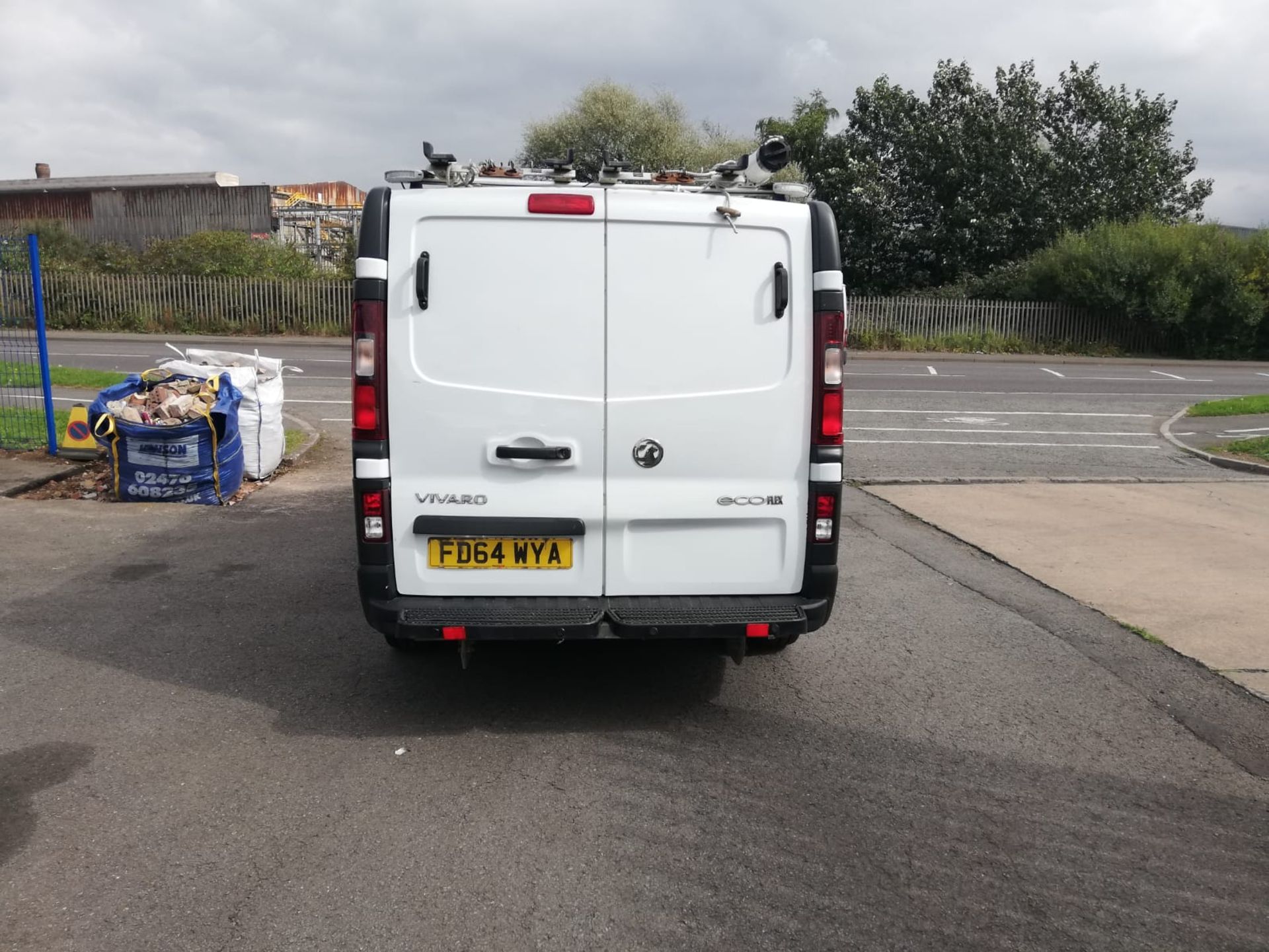 2014/64 VAUXHALL VIVARO 2900 CDTI ECOFLEX WHITE PANEL VAN, 1.6 DIESEL, 107K MILES W/ FSH *PLIS VAT* - Image 6 of 10