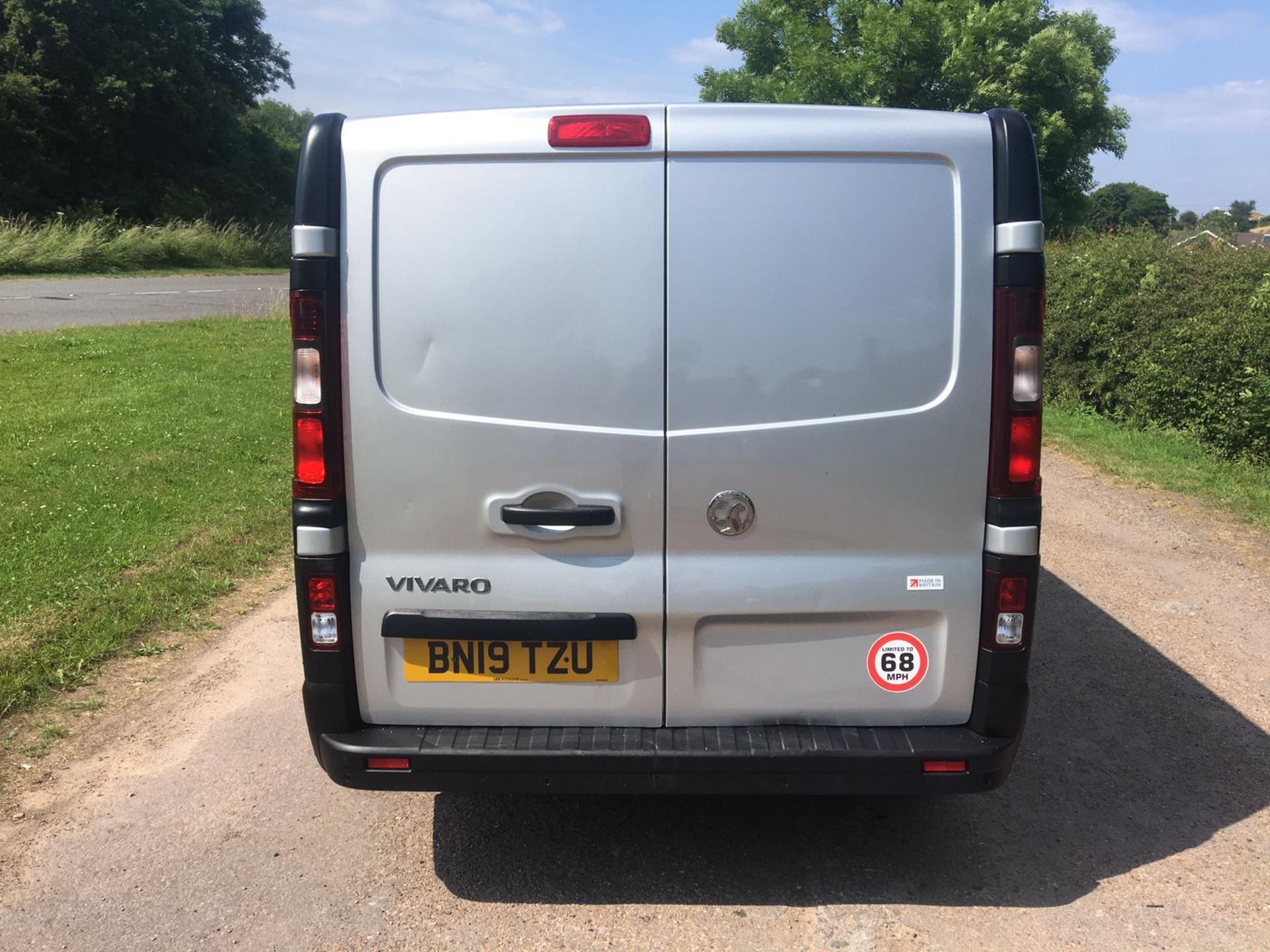 2019 VAUXHALL VIVARO 2700 CDTI S/S SILVER PANEL VAN, 1.6 DIESEL ENGINE, 54,566 MILES *NO VAT* - Image 7 of 21