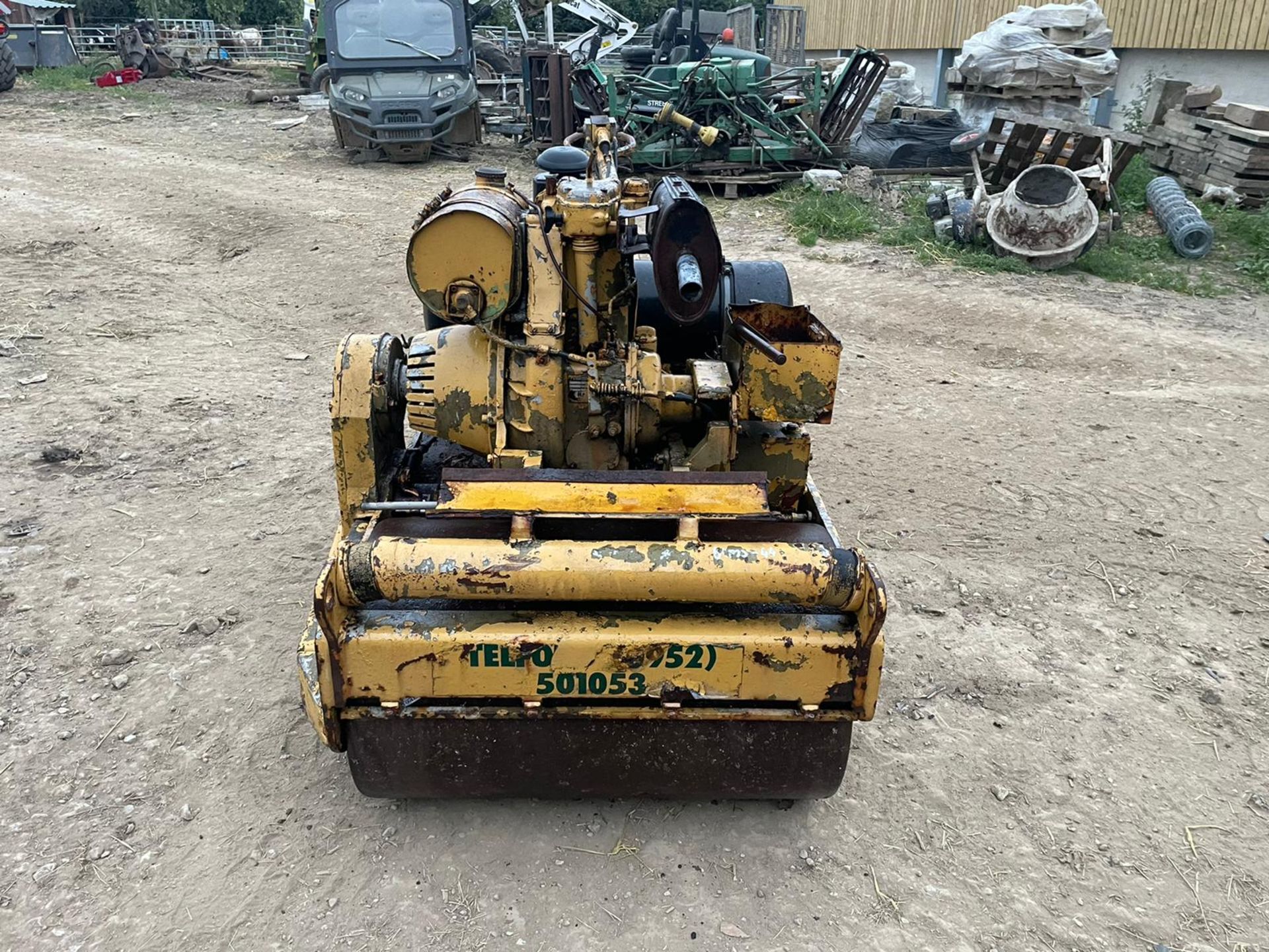 BOMAG F/R DIESEL TWIN DRUM ROLLER, HATZ TWIN CYLINDER DIESEL ENGINE, UNTESTED *PLUS VAT* - Image 3 of 9