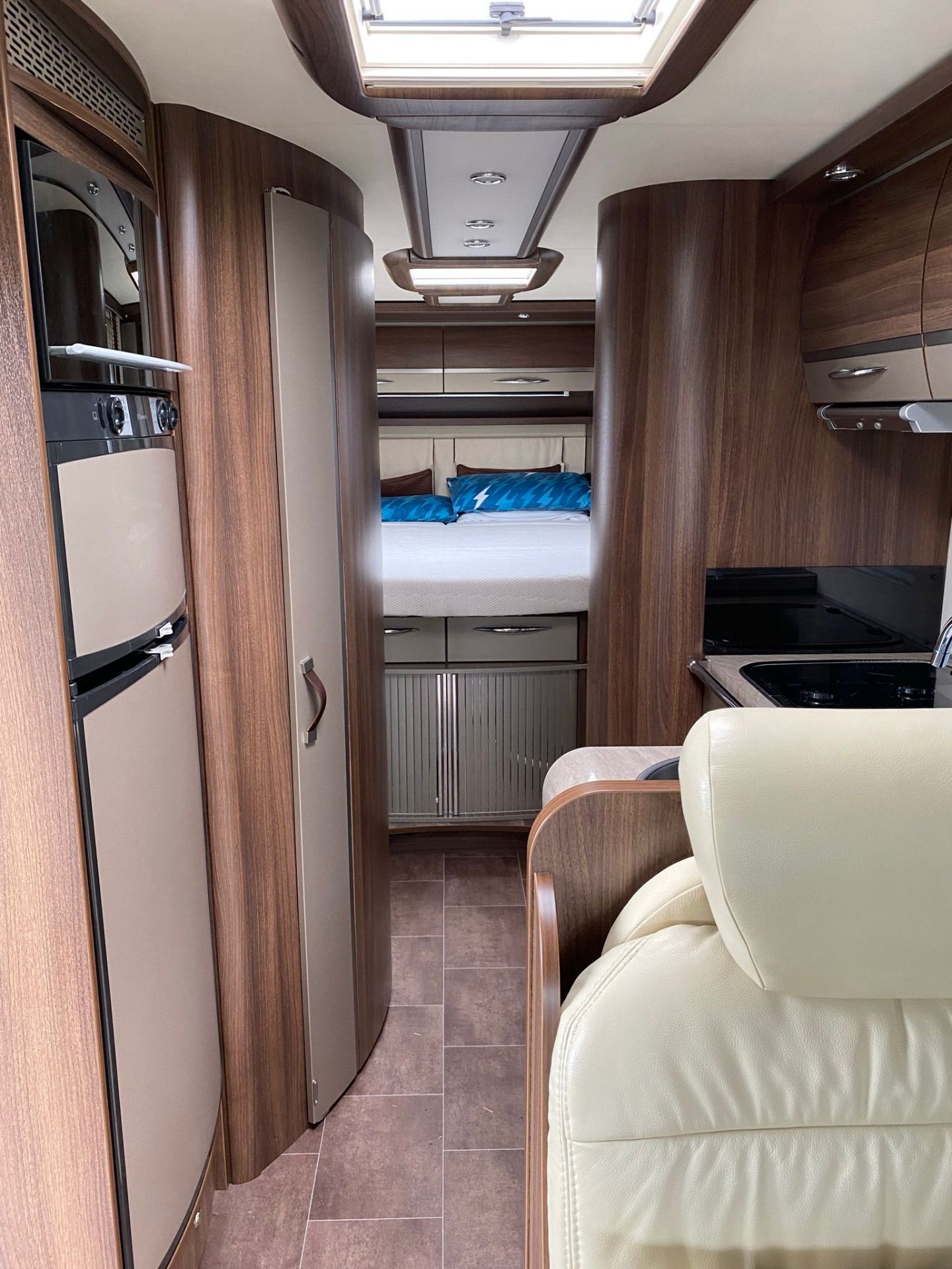 2011 BURSTNER ELEGANCE i800 4 BERTH MOTORHOME, AWNING, 23000 MILES WITH FSH *NO VAT* - Image 23 of 26