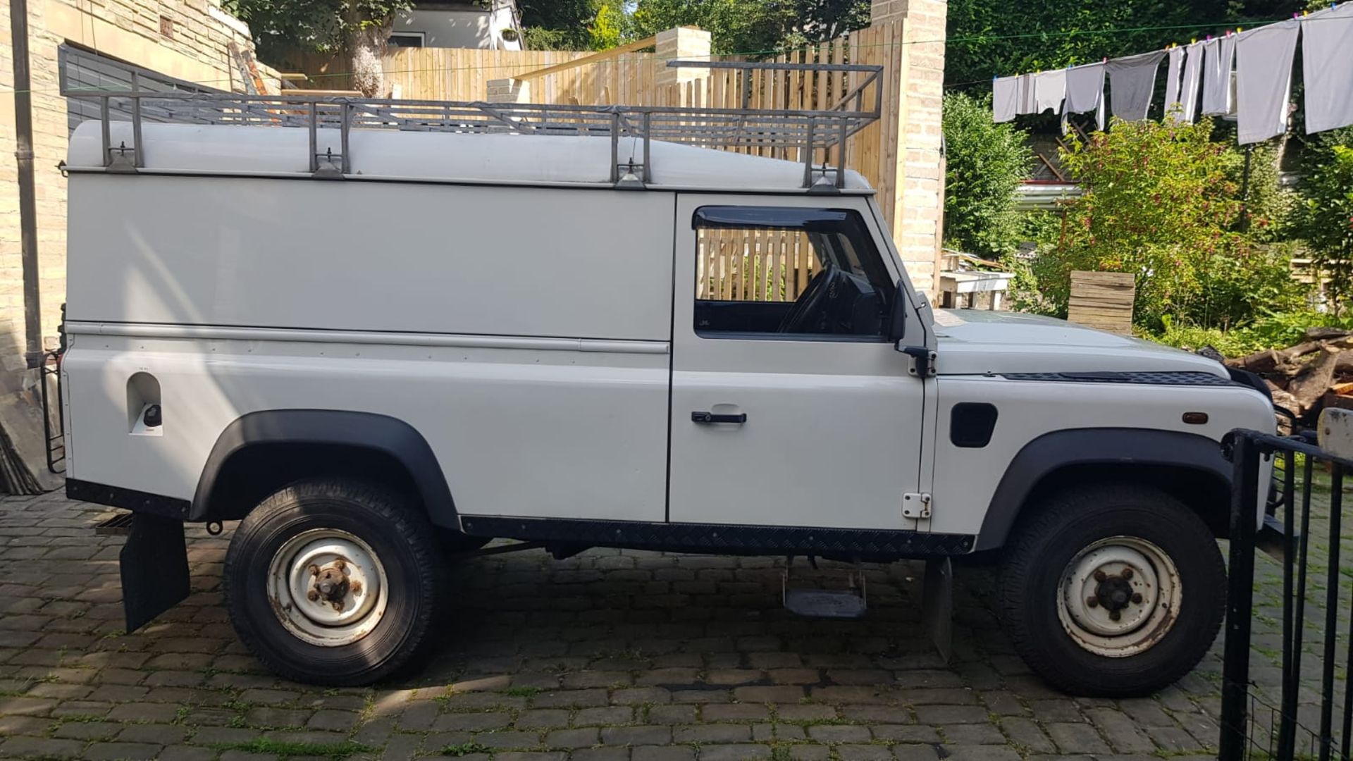 2010 LAND ROVER DEFENDER 110 2.4 TDCI HARD TOP WHITE LCV, 108K MILES WITH FSH *PLUS VAT* - Image 3 of 5