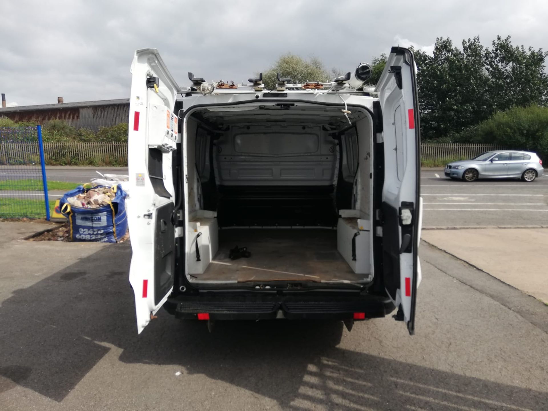 2014/64 VAUXHALL VIVARO 2900 CDTI ECOFLEX WHITE PANEL VAN, 1.6 DIESEL, 107K MILES W/ FSH *PLIS VAT* - Image 9 of 10