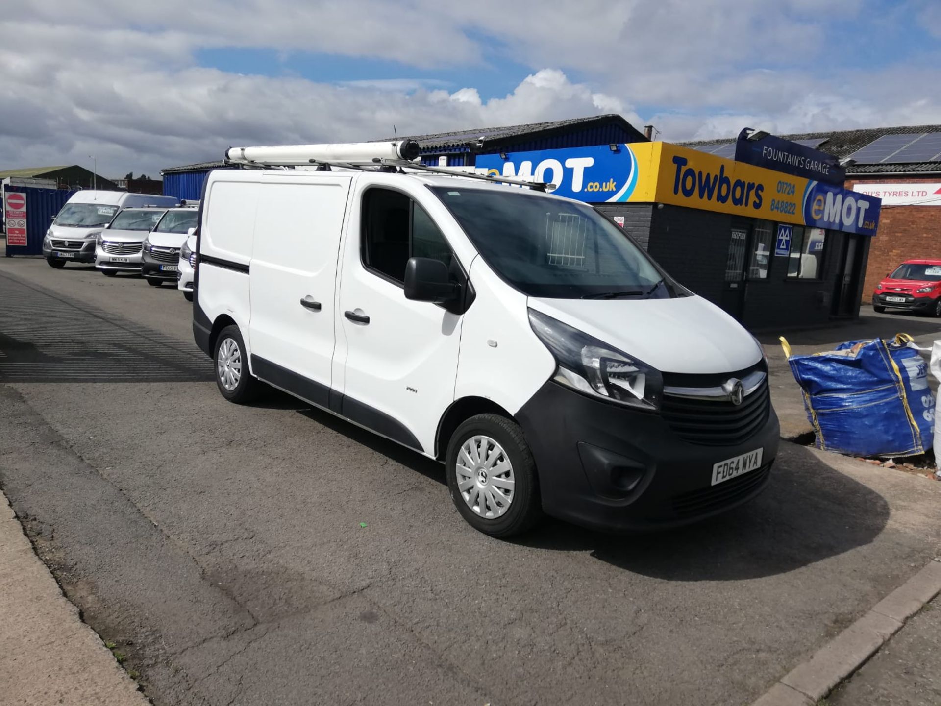 2014/64 VAUXHALL VIVARO 2900 CDTI ECOFLEX WHITE PANEL VAN, 1.6 DIESEL, 107K MILES W/ FSH *PLIS VAT*