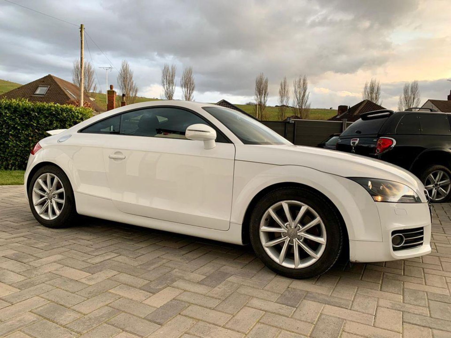 2010/60 AUDI TT SPORT TDI QUATTRO WHITE COUPE, 2.0 DIESEL ENGINE, 81,376 MILES *NO VAT* - Image 14 of 24