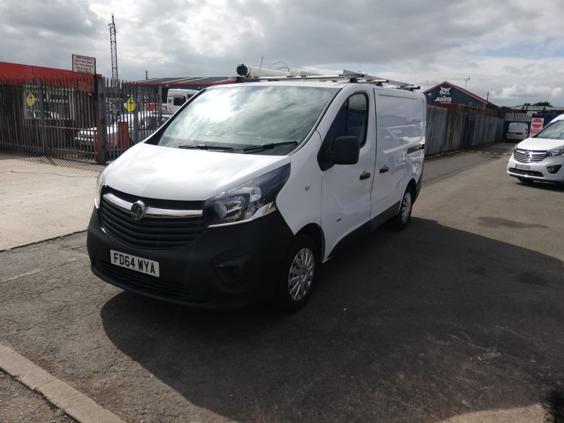 2014/64 VAUXHALL VIVARO 2900 CDTI ECOFLEX WHITE PANEL VAN, 1.6 DIESEL, 107K MILES W/ FSH *PLIS VAT* - Image 3 of 10