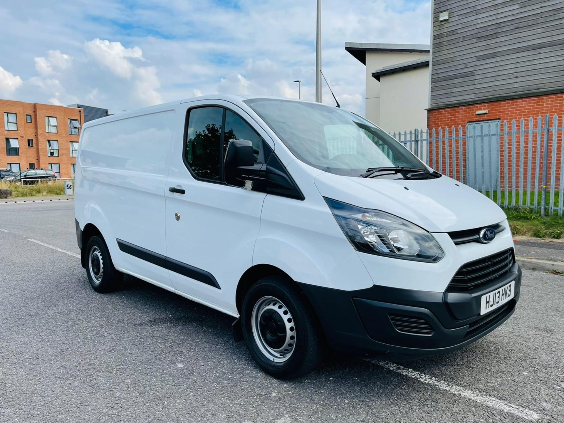 2013 FORD TRANSIT CUSTOM 270 ECO-TECH WHITE PANEL VAN, 2.2 DIESLE ENGINE, 129,937 MILES *NO VAT*