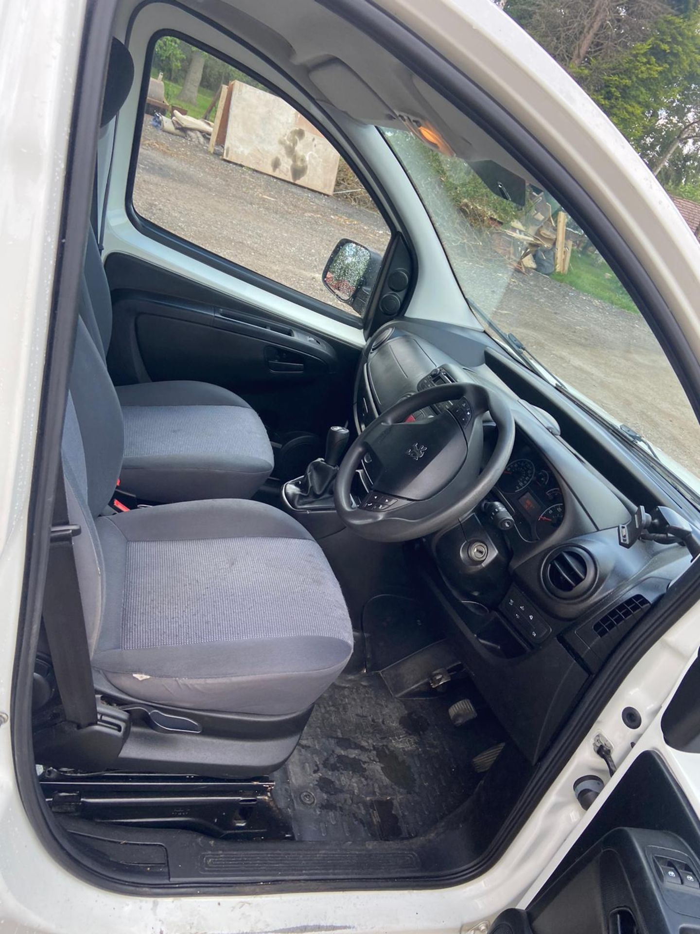 2017/67 REG PEUGEOT BIPPER PROFESSIONAL HDI 1.25 DIESEL WHITE PANEL VAN, SHOWING 2 FORMER KEEPERS - Image 7 of 11