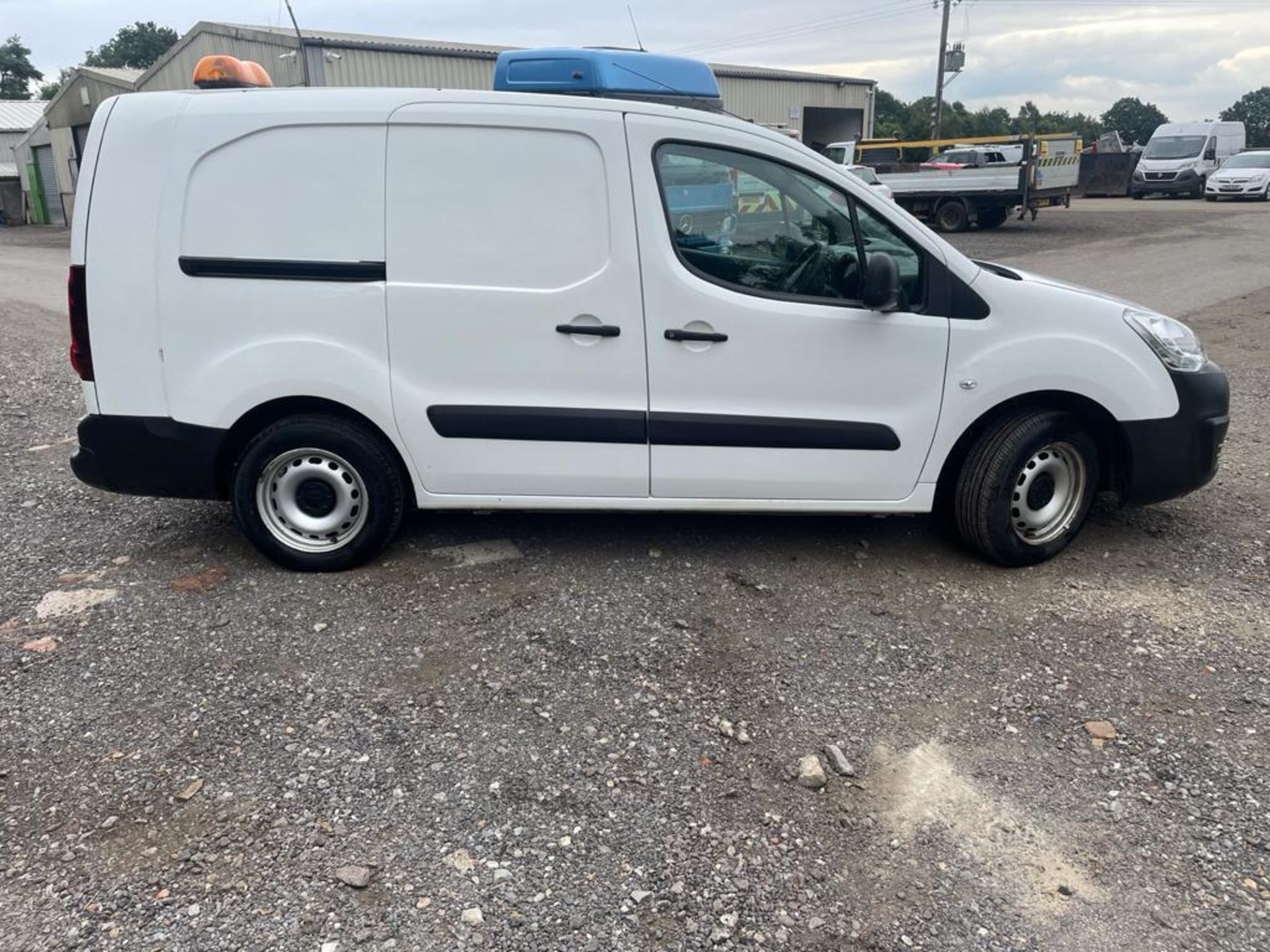 2017 PEUGEOT PARTNER S L2 BLUE HDI LWB WHITE PANEL VAN, 1.6 DIESEL ENGINE, 86K MILES *PLUS VAT* - Image 8 of 10