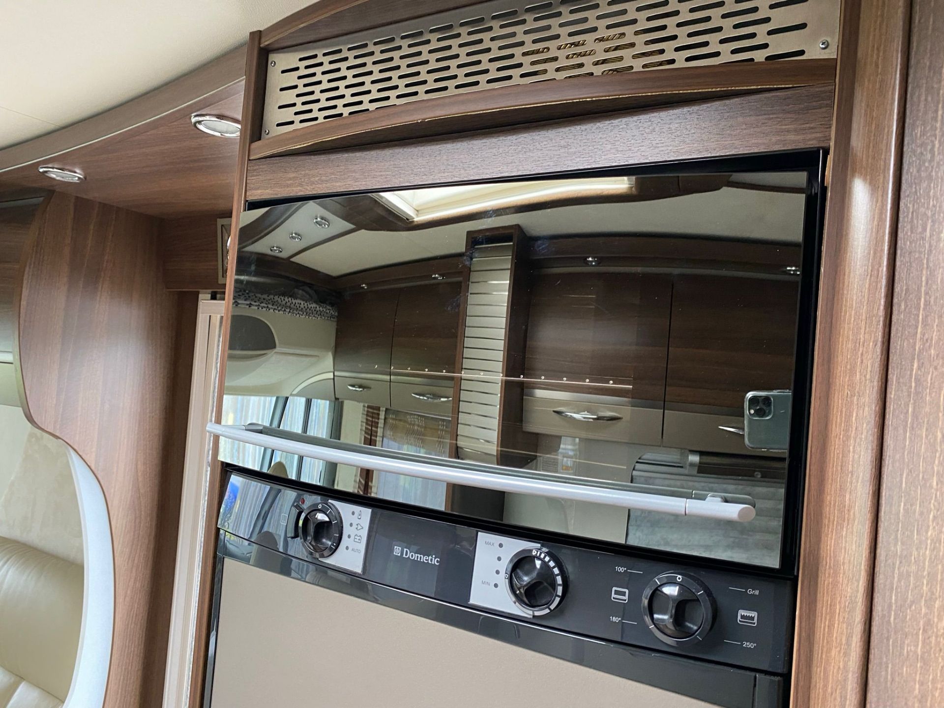 2011 BURSTNER ELEGANCE i800 4 BERTH MOTORHOME, AWNING, 23000 MILES WITH FSH *NO VAT* - Image 18 of 26