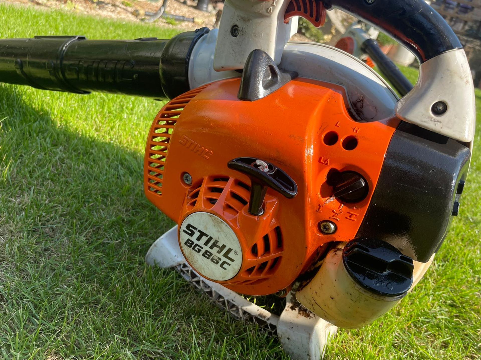 2019 STIHL BG86C-E LEAF BLOWER, RUNS AND WORKS, PIPES ARE INCLUDED *NO VAT* - Image 6 of 6