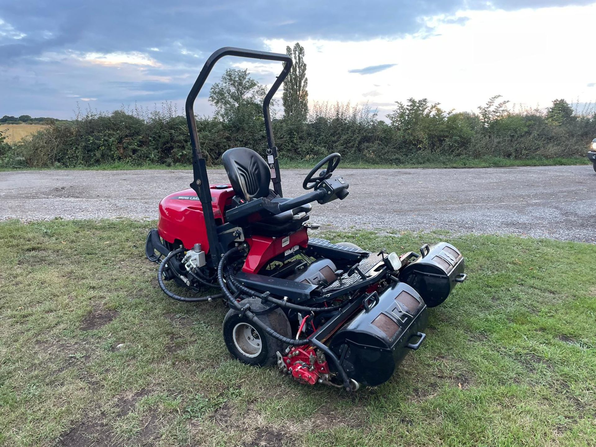 2014 BARONESS LM315GC 3WD CYLINDER MOWER WITH GRASS BOXES, RUNS DRIVES CUTS AND COLLECTS WELL