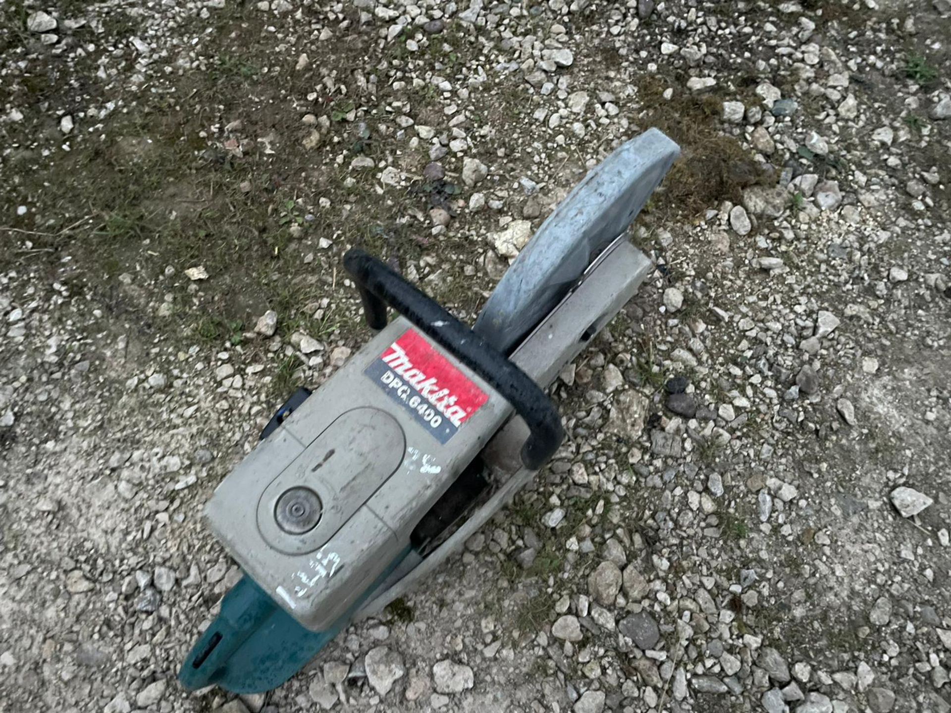 MAKITA DPC6400 PETROL DISC CUTTER, BLADE IS INCLUDED *NO VAT* - Image 5 of 5