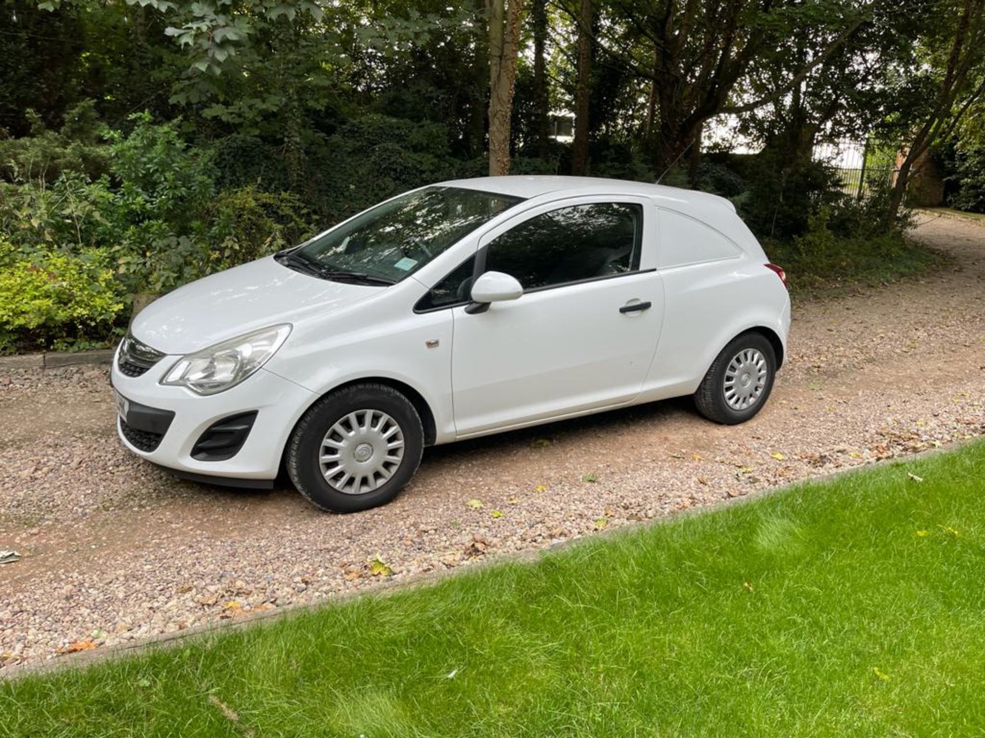 2011 VAUXHALL CORSA CDTI ECOFLEX WHITE VAN, 1.3 DIESEL ENGINE, 81,672 MILES *NO VAT* - Image 3 of 12