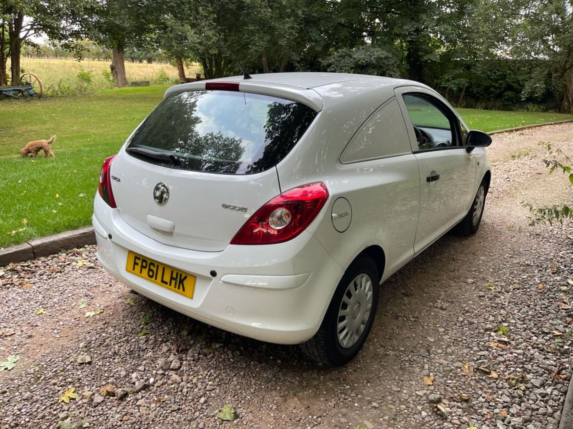 2011 VAUXHALL CORSA CDTI ECOFLEX WHITE VAN, 1.3 DIESEL ENGINE, 81,672 MILES *NO VAT* - Image 6 of 12