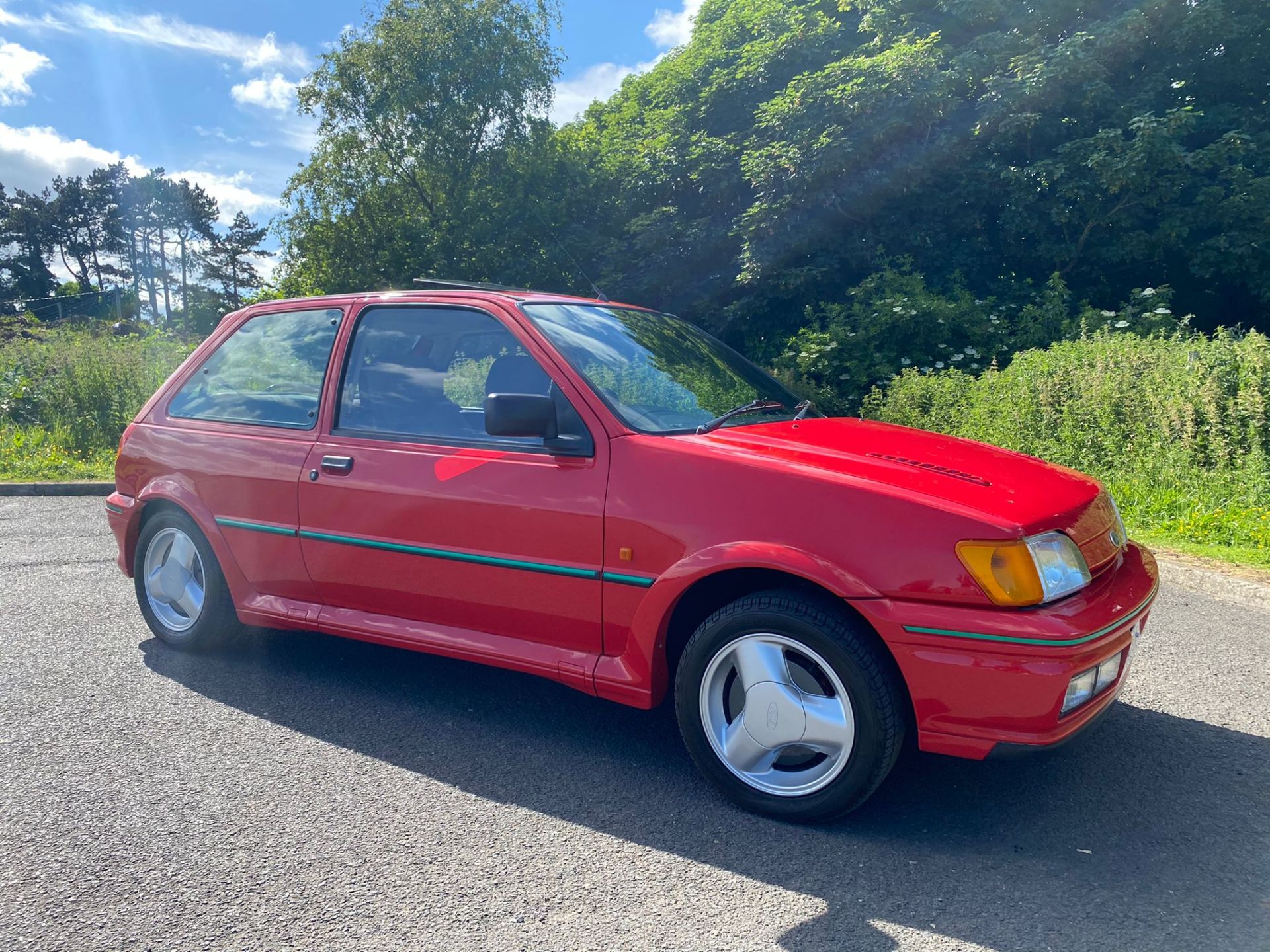 1992 FORD FIESTA XR2 I RED 3 DOOR HATCHBACK, 1.8 PETROL ENGINE, MANUAL 5 GEARS *NO VATT* - Image 17 of 30