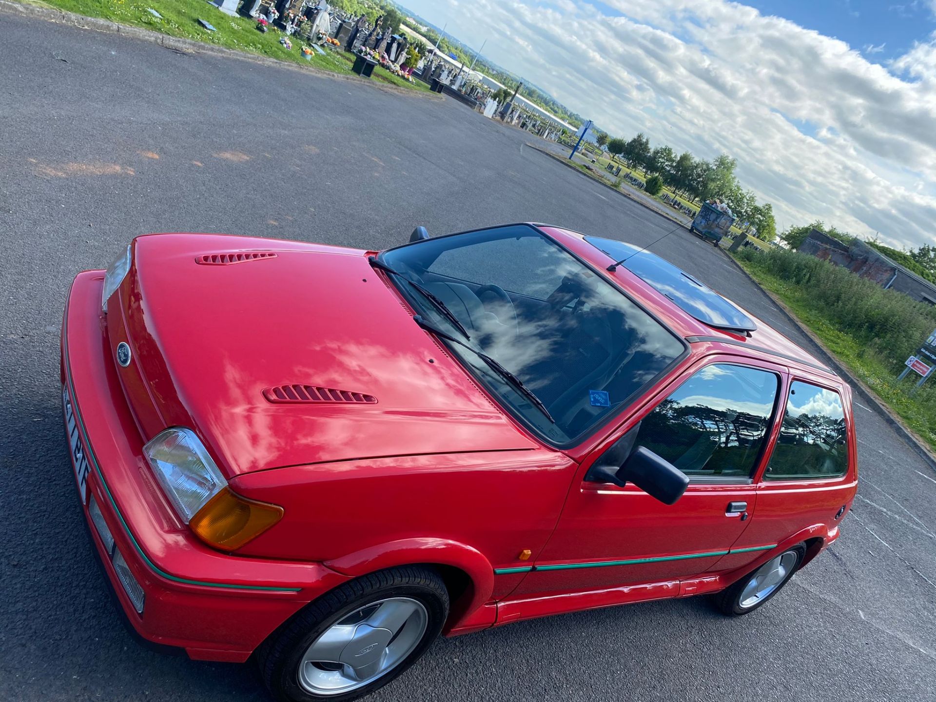 1992 FORD FIESTA XR2 I RED 3 DOOR HATCHBACK, 1.8 PETROL ENGINE, MANUAL 5 GEARS *NO VATT* - Image 8 of 30