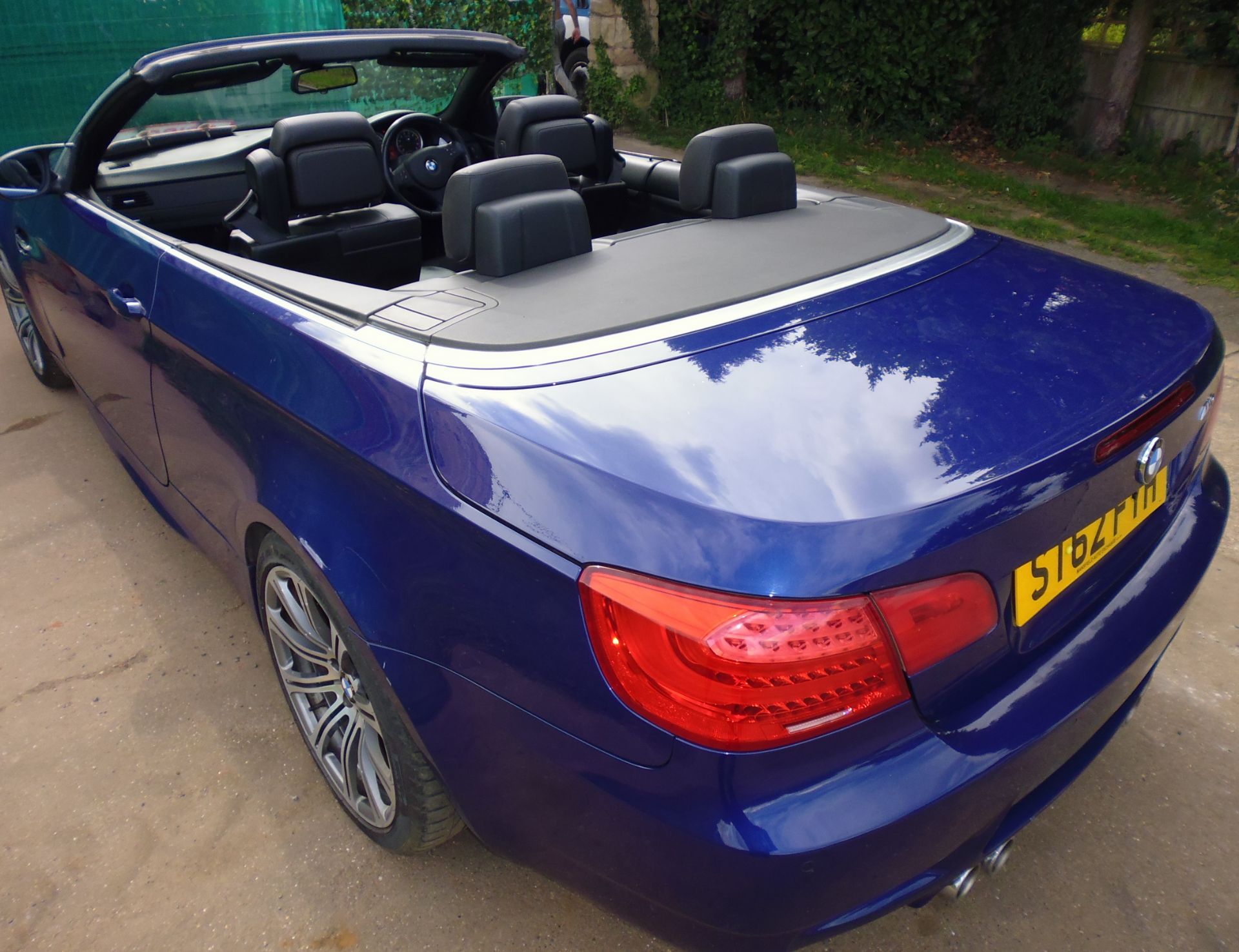 2012 BMW M3 SEMI AUTO BLUE CONVERTIBLE, 4.0 PETROL ENGINE, 19" ALLOYS *NO VAT* - Image 4 of 4