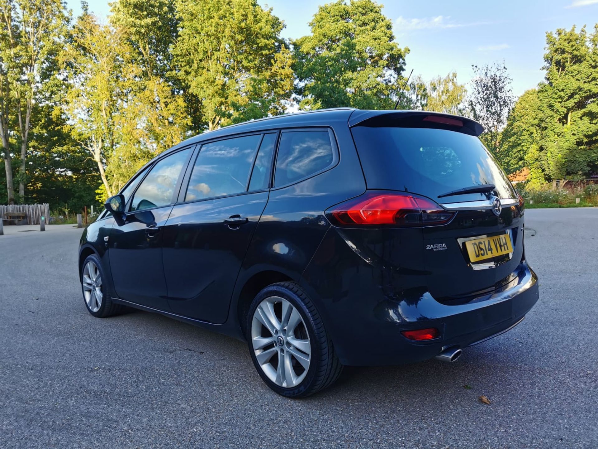 2014 VAUXHALL ZAFIRA TOURER SRI CDTI BLACK 7 SEATS MPV, 2.0 DIESEL ENGINE, MANUAL *NO VAT* - Image 5 of 22