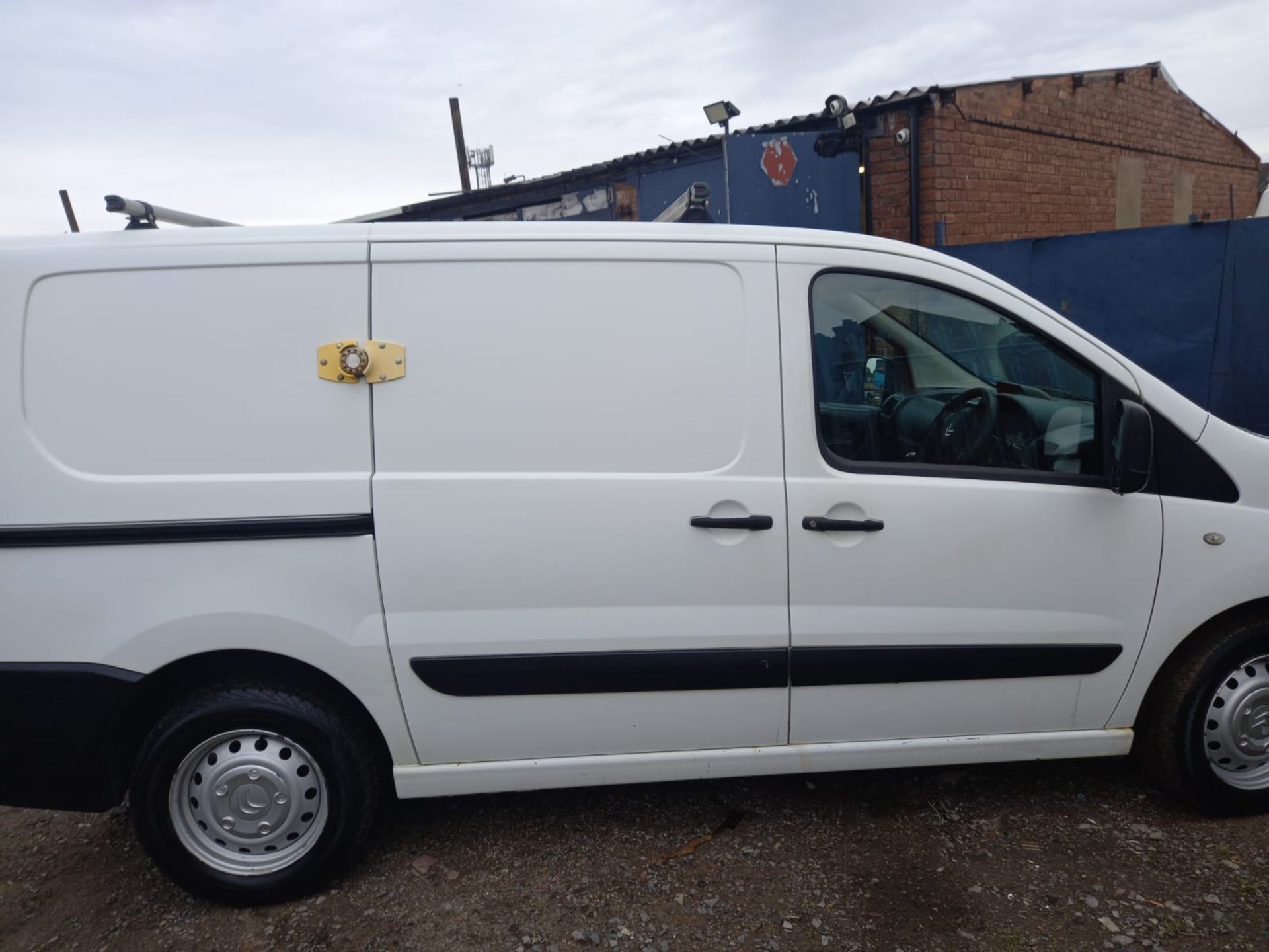 2015 CITROEN DISPATCH 1000 L1H1 EN-RISE HDI WHITE PANEL VAN, 1.6 DIESEL, 140,475 MILES *NO VAT* - Image 3 of 8