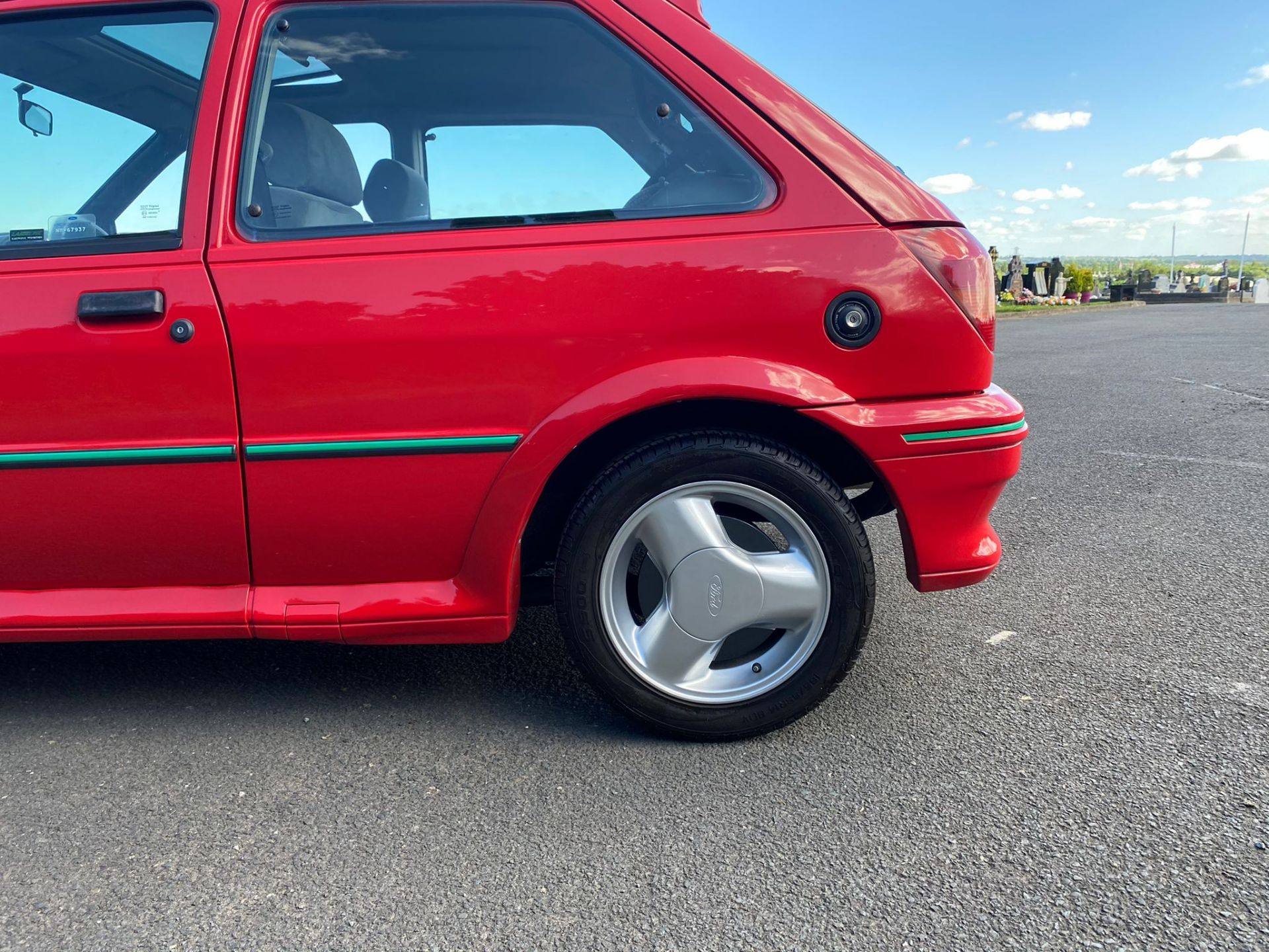 1992 FORD FIESTA XR2 I RED 3 DOOR HATCHBACK, 1.8 PETROL ENGINE, MANUAL 5 GEARS *NO VATT* - Image 26 of 30