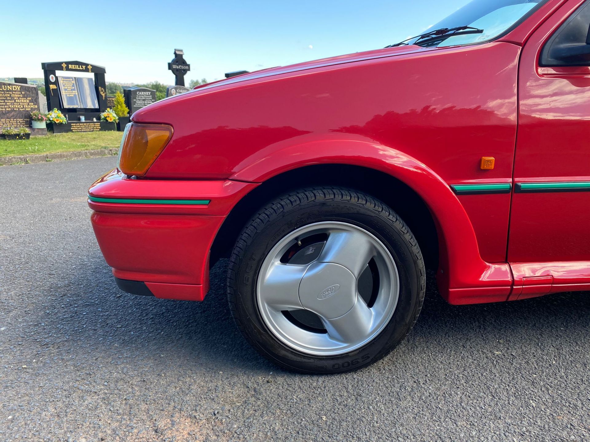 1992 FORD FIESTA XR2 I RED 3 DOOR HATCHBACK, 1.8 PETROL ENGINE, MANUAL 5 GEARS *NO VATT* - Image 25 of 30