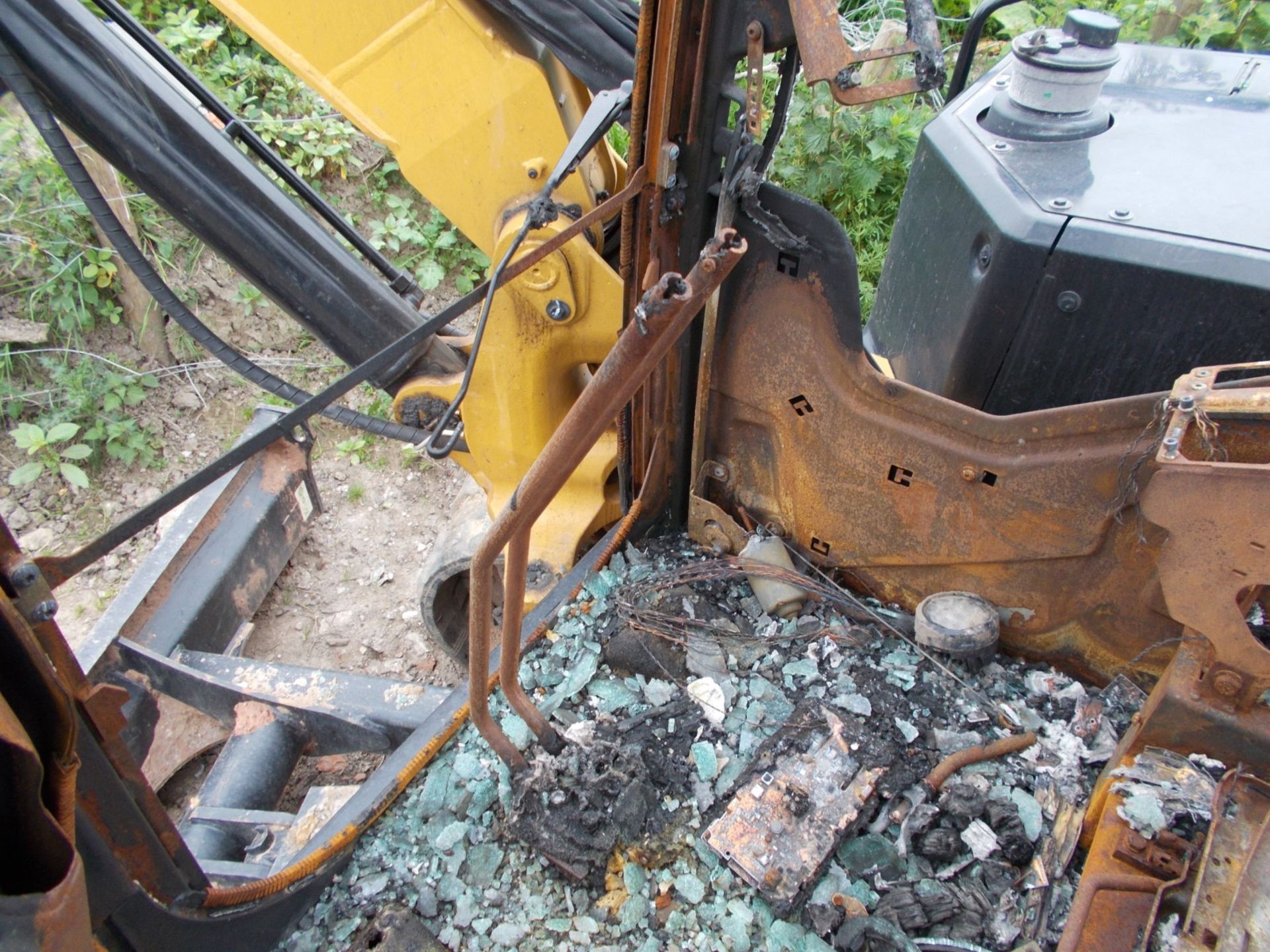 2020 CAT 306CR MINI EXCAVATOR, 2.4 TURBO DIESEL, APPROX 64 HOURS, C/W DITCHING BUCKET *PLUS VAT* - Image 9 of 20