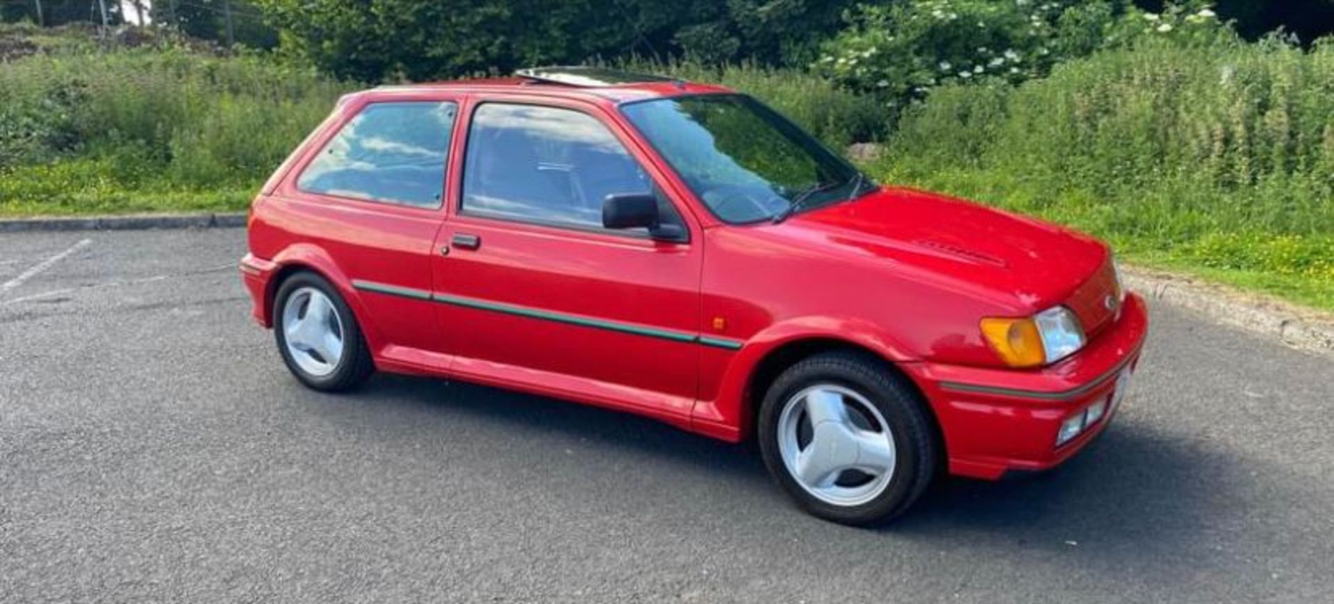 1992 FORD FIESTA XR2 I RED 3 DOOR HATCHBACK, 1.8 PETROL ENGINE, MANUAL 5 GEARS *NO VATT*