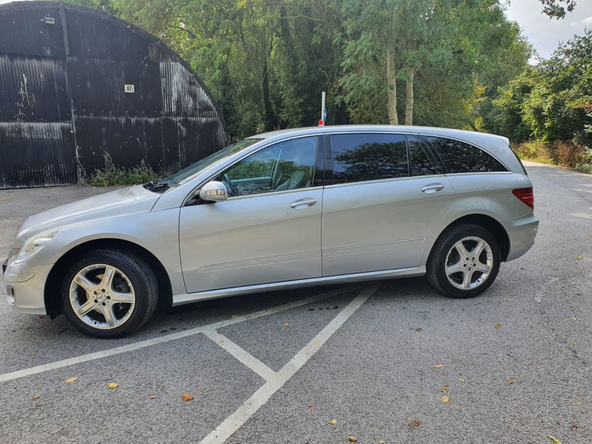 2007 MERCEDES R320 L SPORT CDI 7 SEATER SILVER ESTATE, 3.0 DIESLE ENGINE, 129,115 MILES *NO VAT* - Image 4 of 30