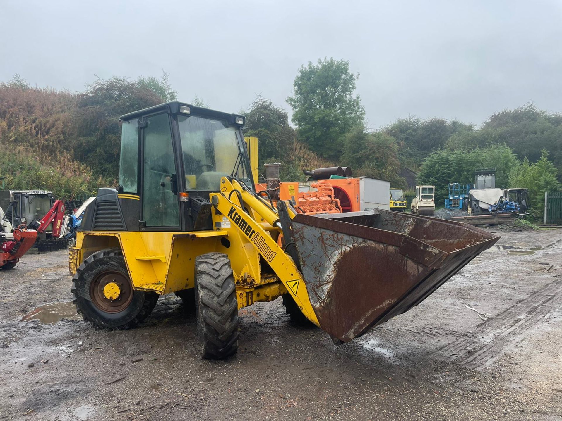 KRAMER ALLRAD 4WS LOADING SHOVEL, RUNS DRIVES AND LIFTS, HYDRAULIC QUICK HITCH *PLUS VAT*