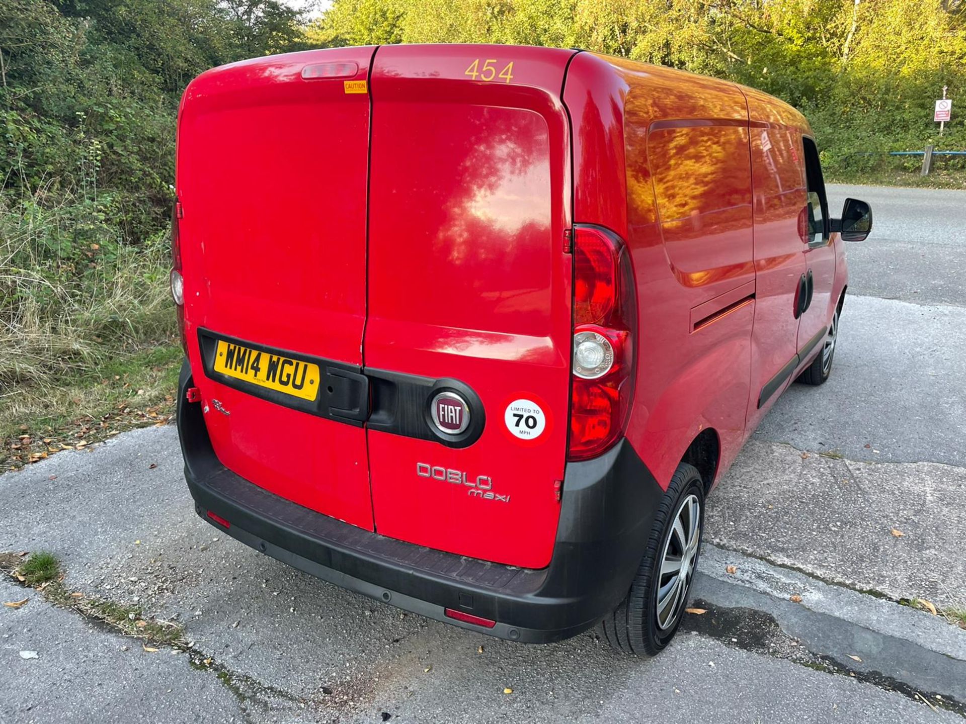 2014 FIAT DOBLO 16V MULTIJET RED PANEL VAN, 1.3 DIESEL, 108,305 MILES, MANUAL GEARBOX *NO VAT* - Image 7 of 22