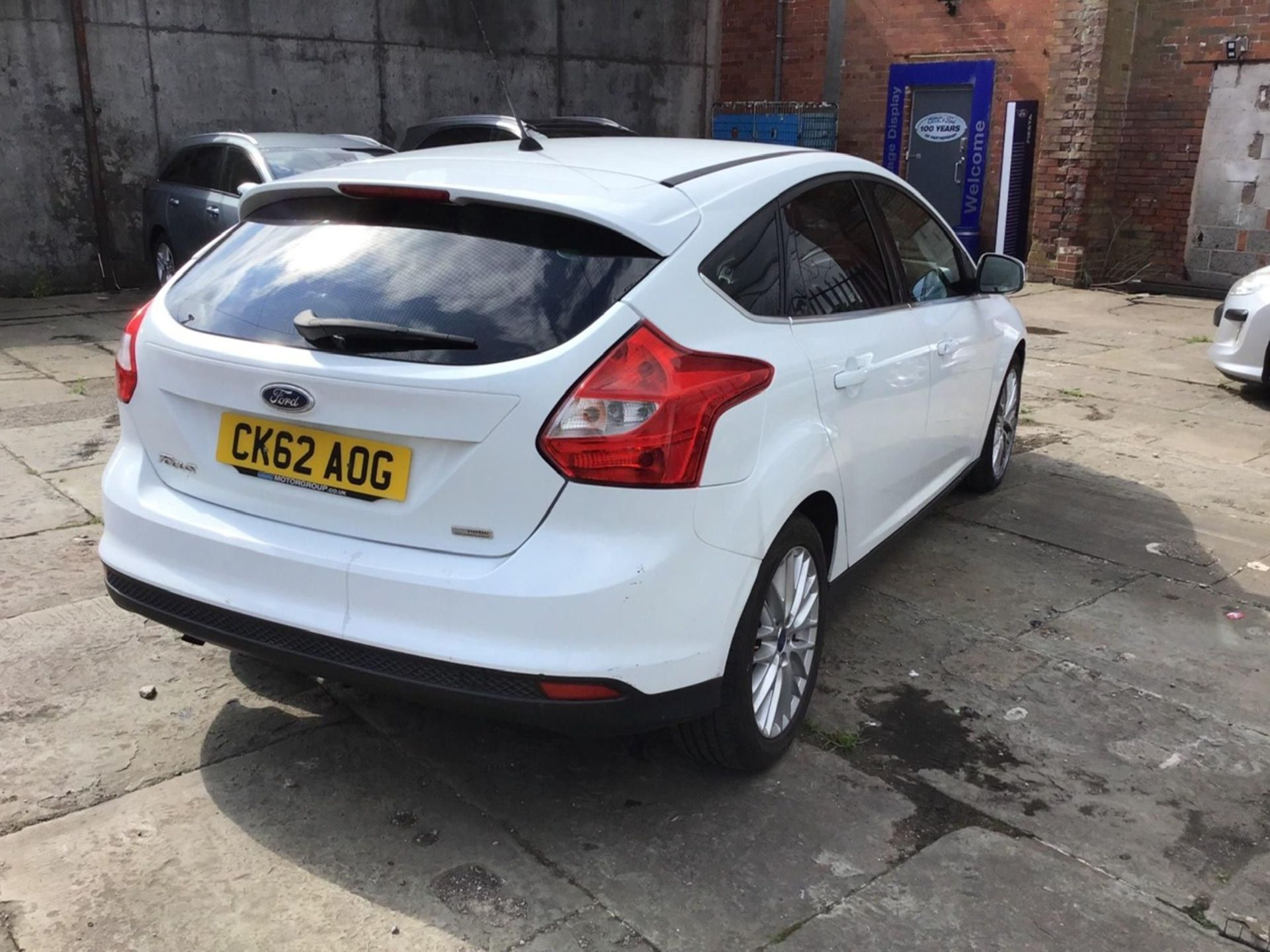 2012 FORD FOCUS ZETEC TURBO WHITE HATCHBACK, SHOWING 75K MILES, 1.0 PETROL ENGINE *NO VAT* - Image 4 of 12