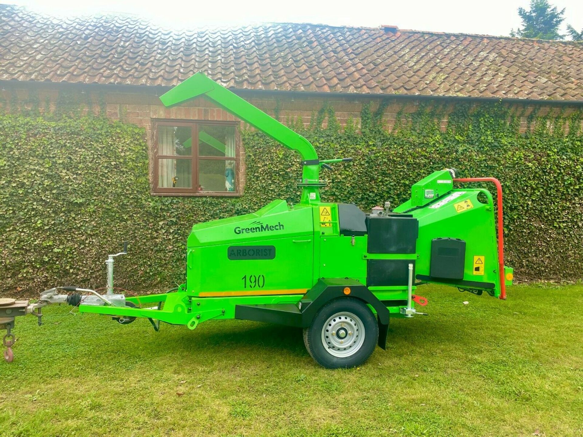 GREENMECH WOODCHIPPER, YEAR 2015, 190MM CHIPPING CAPACITY, ARBORIST 190, ONLY 275 HOURS *PLUS VAT* - Image 3 of 8