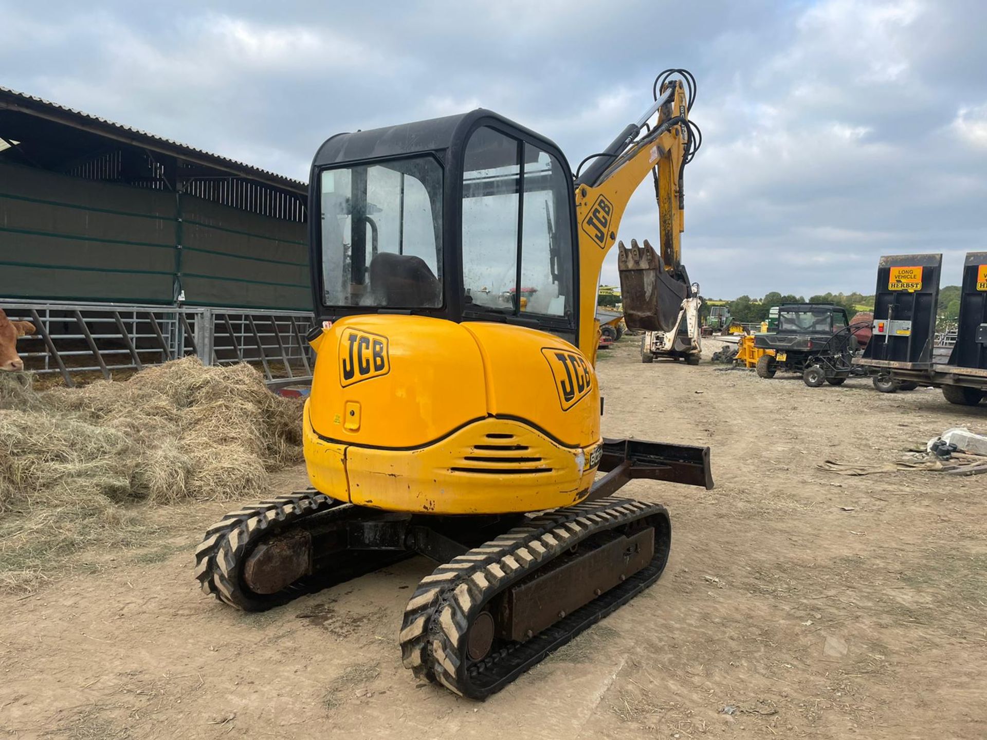 2005 JCB 8027 ZTS MINI DIGGER, RUNS DRIVES AND DIGS, SHOWING A LOW 268 HOURS, FULLY GLASS CAB - Image 5 of 24