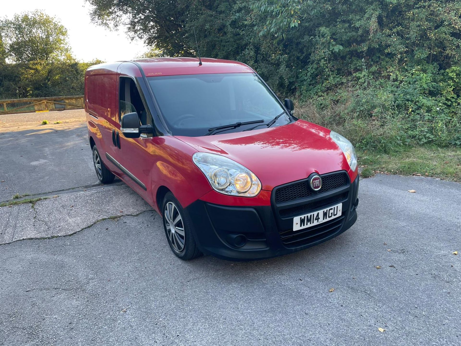 2014 FIAT DOBLO 16V MULTIJET RED PANEL VAN, 1.3 DIESEL, 108,305 MILES, MANUAL GEARBOX *NO VAT*