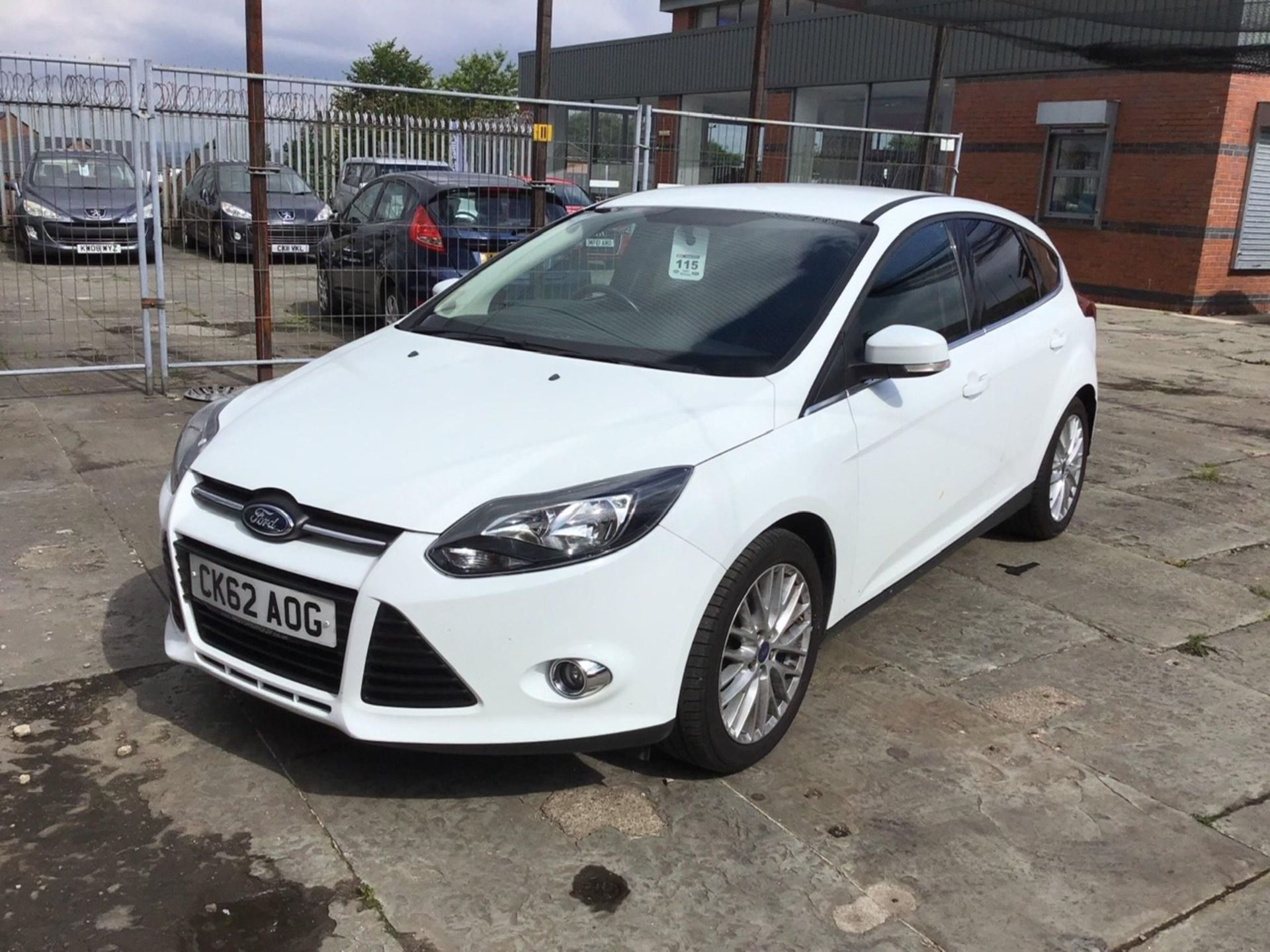 2012 FORD FOCUS ZETEC TURBO WHITE HATCHBACK, SHOWING 75K MILES, 1.0 PETROL ENGINE *NO VAT* - Image 2 of 12